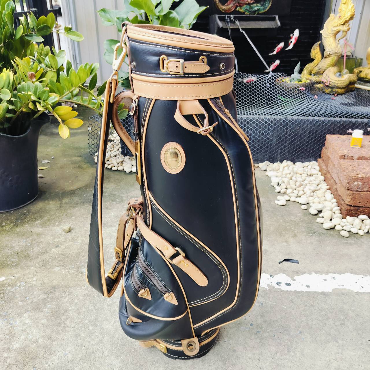 ถุงกอล์ฟ HONMA หนังแท้ มือสอง MADE IN JAPAN สวยคลาสสิคมากๆ