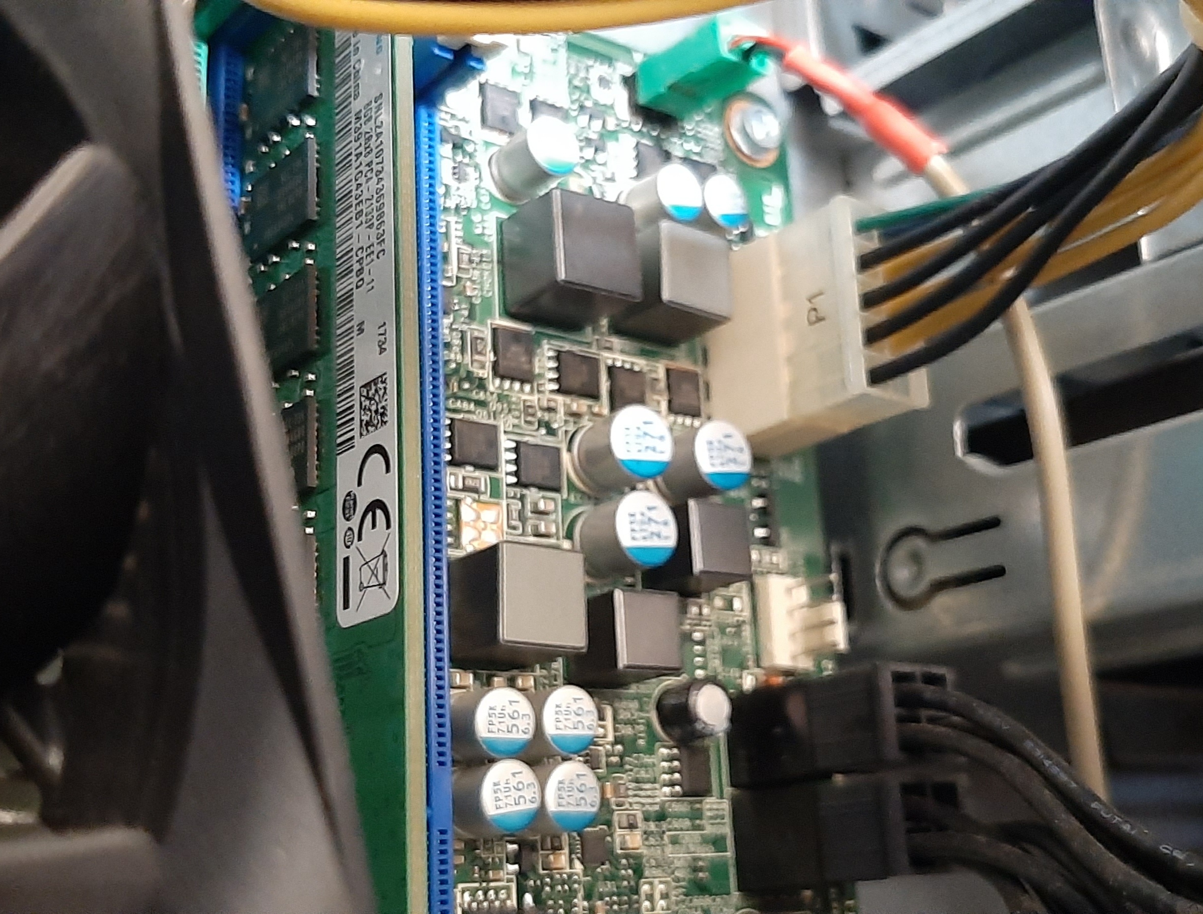 เซิร์ฟเวอร์ Tower มือสอง สภาพดี ประกันร้าน 1 เดือน Lenovo Think TS150 (CPU E3-1225 Ram8GB HDD1TB x2)