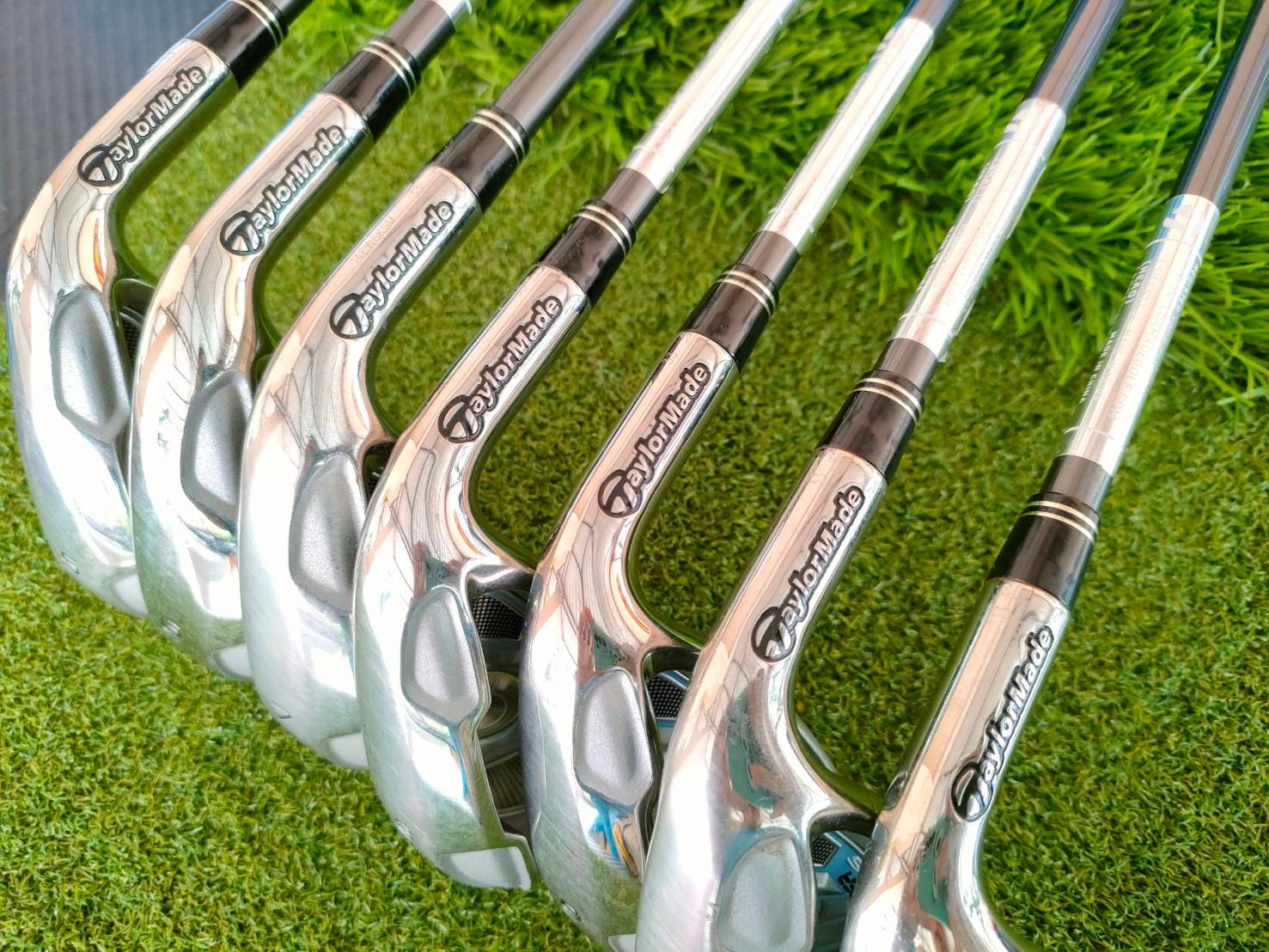 ชุดเหล็กสำหรับผู้หญิง Taylormade BURNER
