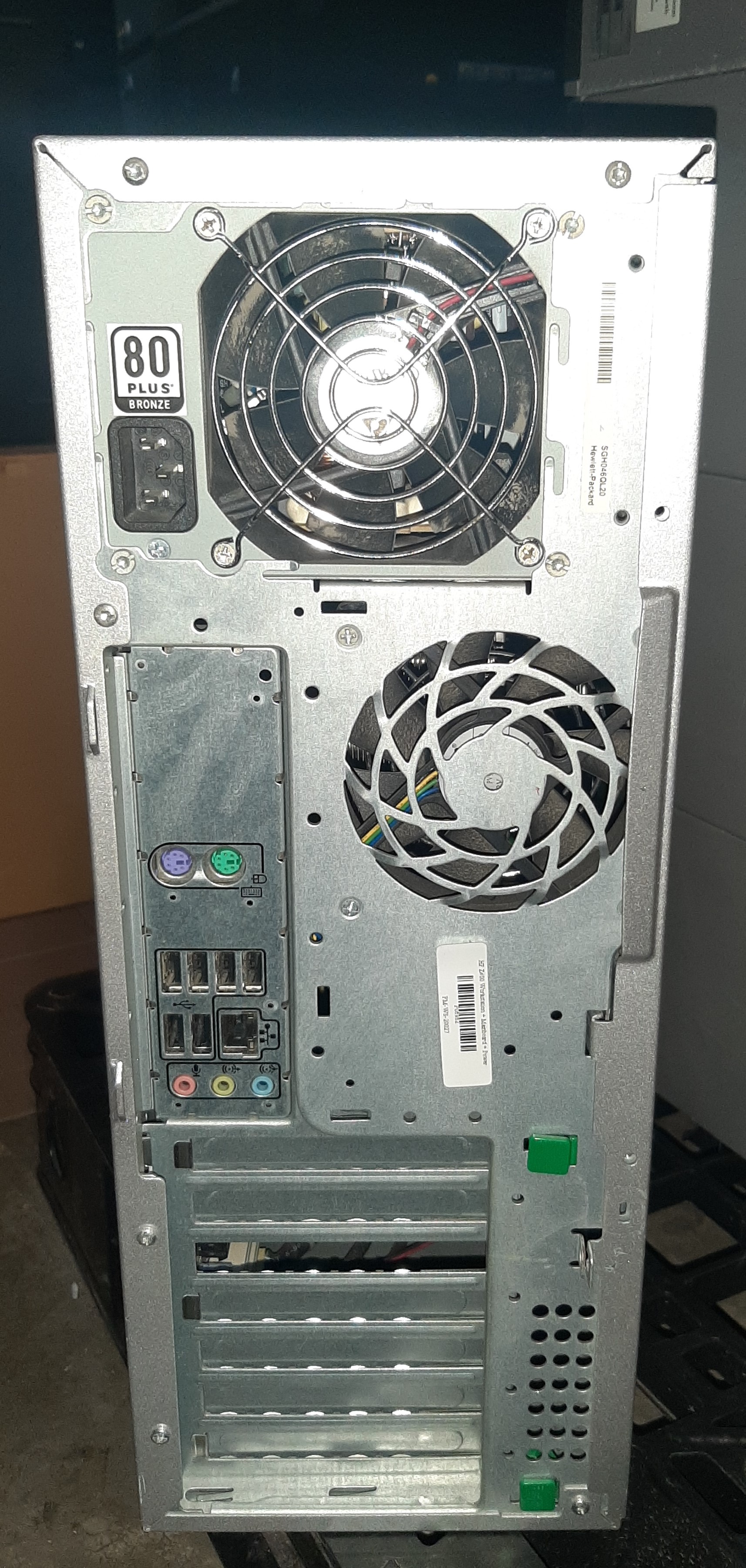 HP Workstion Z400 เวิร์กสเตชัน มือสอง (W3565 Ram8GB HDD500GB x2) มีประกันร้าน