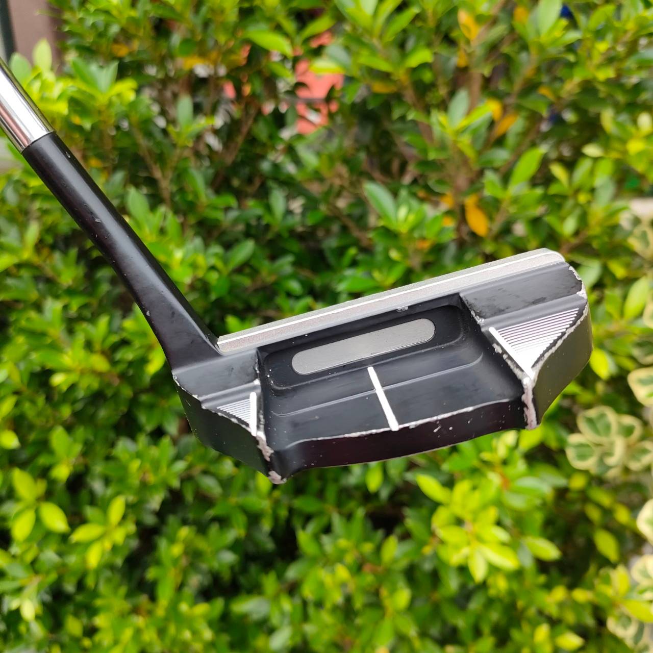 PUTTER PRGR SILVER-BLADE FF 02 ก้าน PRGR SILVER-BLADE ความยาว 33 นิ้วพัตต์ดีมากๆครับหน้า Milled เกาะไลน์มากๆ น้ำหนักดีมาก พัตต์ง่ายและตรงครับ