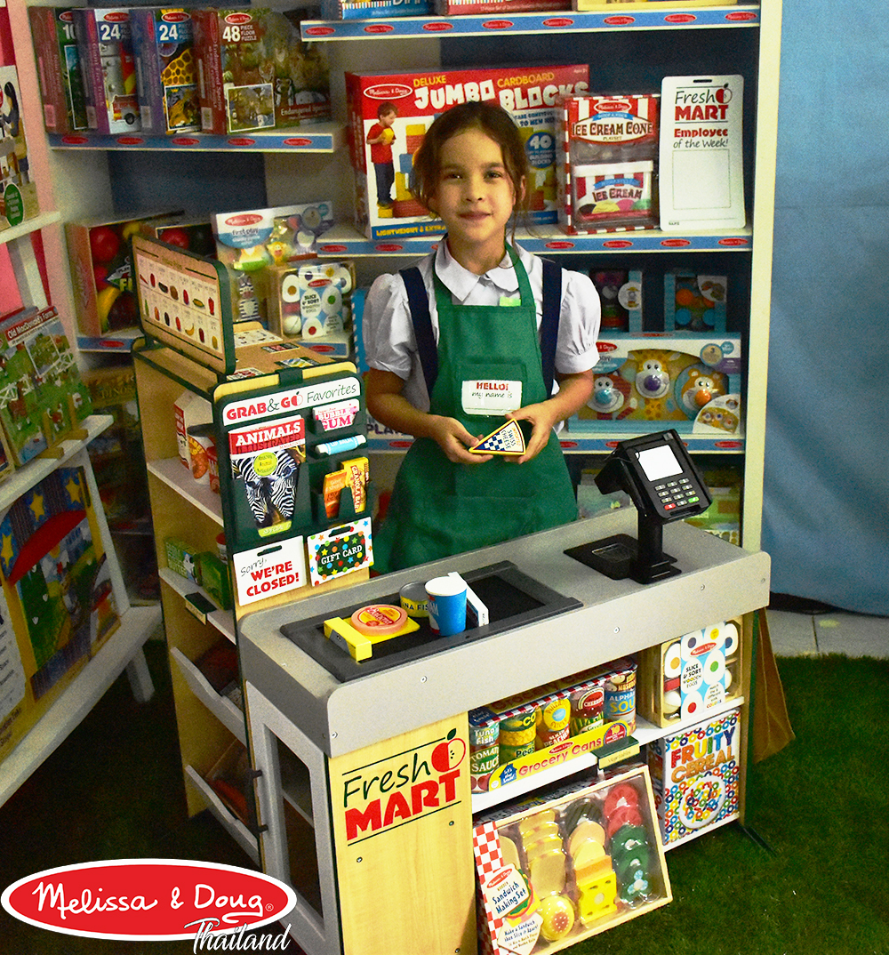 ชุดเคาเตอร์ซุปเปอร์มาร์เก็ต แคชเชียร์ ขายของ ของเล่นบทบาทสมมติ Fresh Mart Grocery Store Melissa&Doug, ของเล่นเสริมพัฒนาการ, ของเล่น