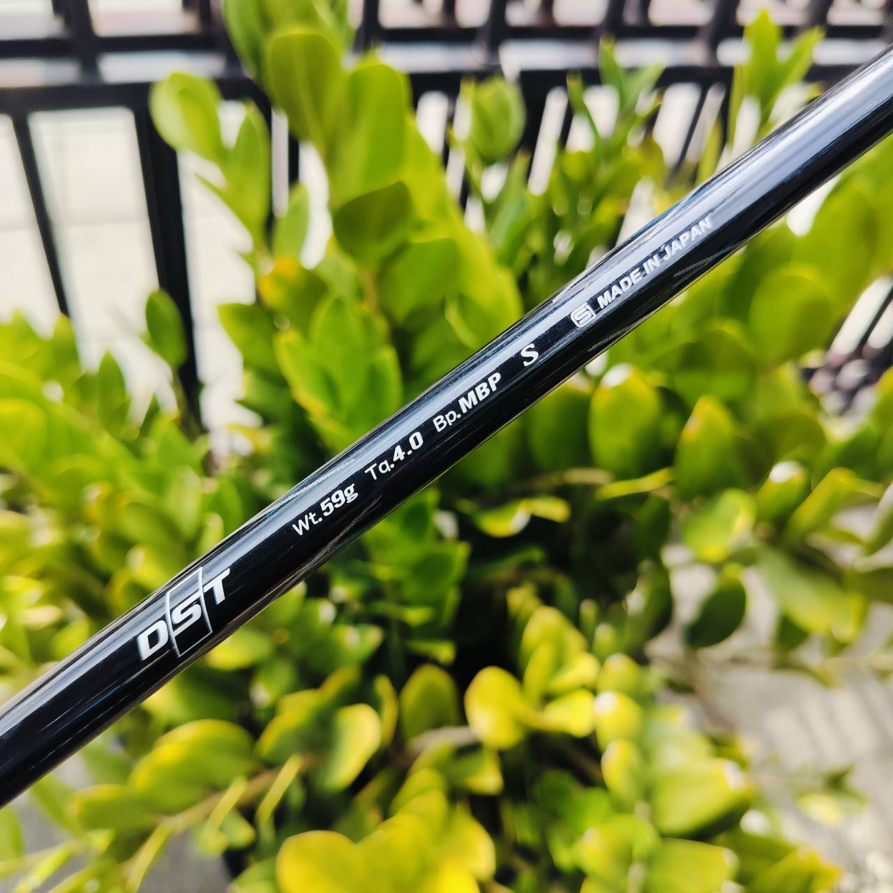 WEDGE XXIO8 เป็น AW องศา 50 ก้าน XXIO MP800 FLEX S หน้าเด้ง มีแผ่นเด้ง TITANIUM อีกชั้นที่หน้าไม้ เหมาะสำหรับท่านที่ชิพไม่ได้ระยะ ยอดนิยมสูงสุดในญี่ปุ่น ไม้กอล์ฟพรีเมี่ยมญี่ปุ่นมือสอง By NakaraLuxurious