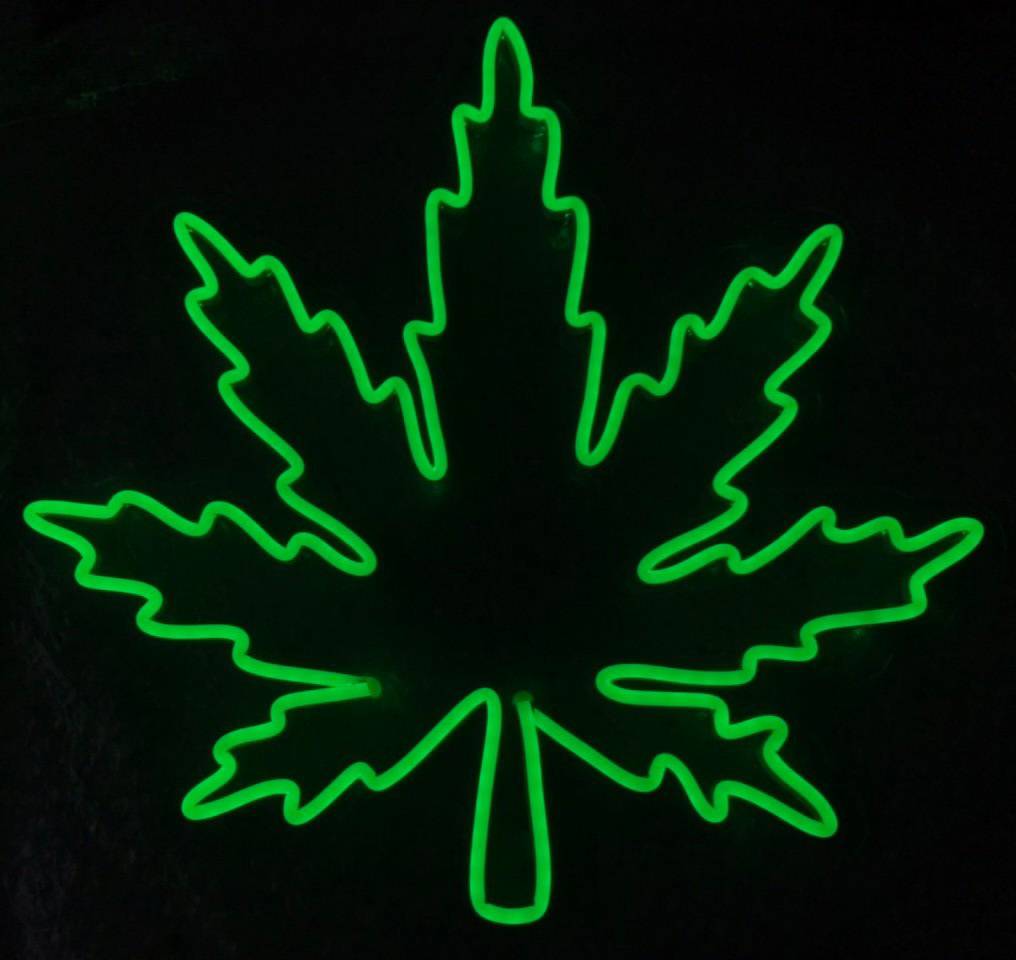 #ป้ายไฟนีออนดัดLEDรูปใบกัญชา