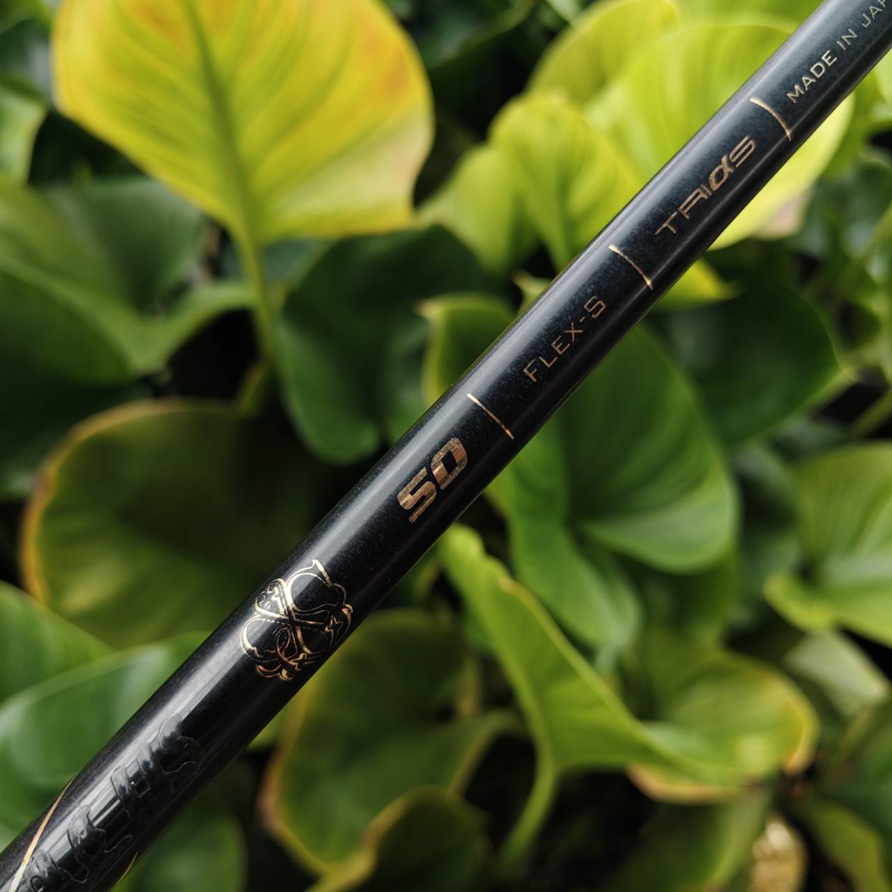 ก้านใส่หัวไม้ Basileus TriαS 50 FLEX S ใช้คาร์บอน PAN 50t ให้ความแข็งแกร่งและความยืดหยุ่นสูง