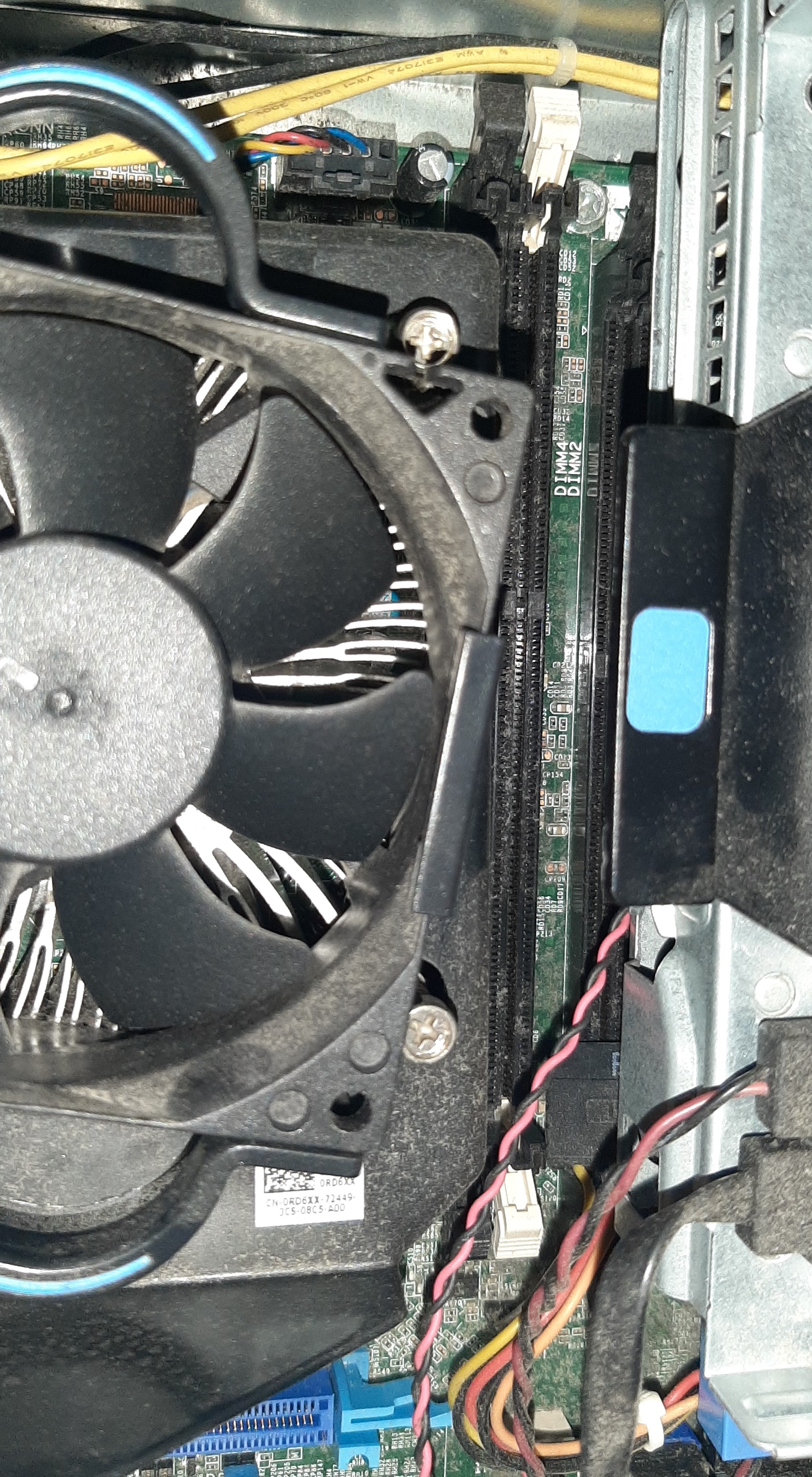 Dell Optiplex 9020 SFF (CPU : i7-4770 Ram : 8 GB SSD: 120 GB Free Wifi)