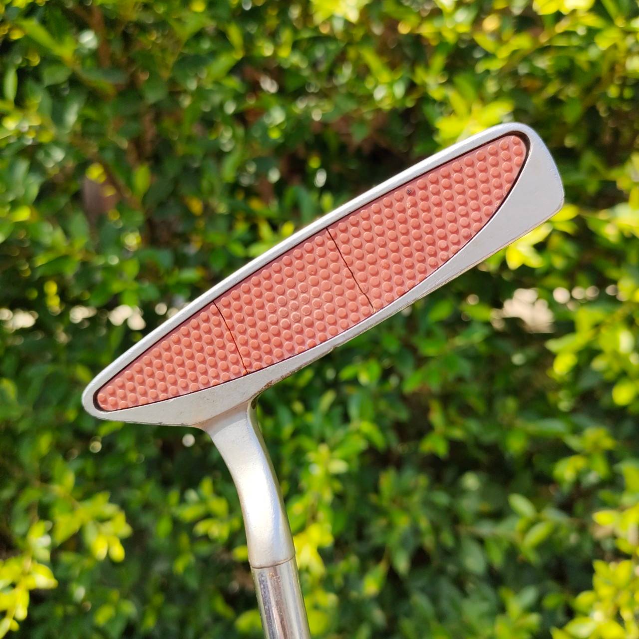 PUTTER TAYLORMADE B5S ความยาว 34 นิ้ว รุ่นคลาสสิคมาก รุ่นนี้ออริจินอล ที่หน้าไม้ออกแบบ พิเศษ ใส่อินเสิร์ทตัวนี้เกาะไลน์สุด