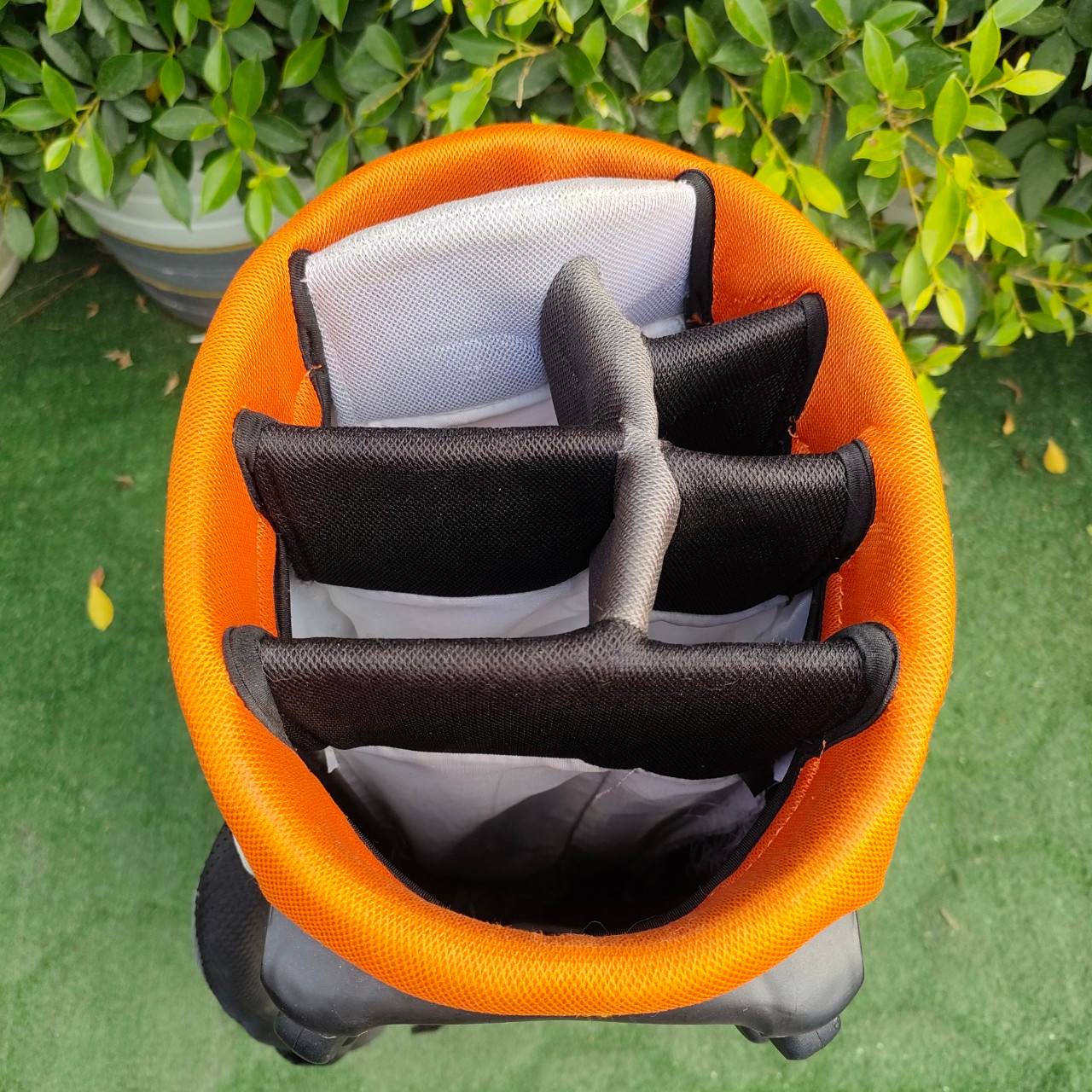 ถุงกอล์ฟ TAYLORMADE ขาตั้งมือสอง