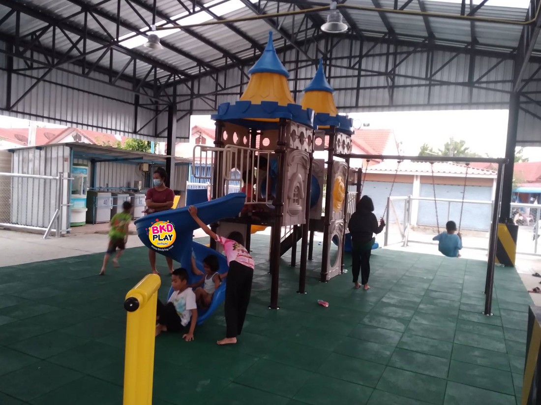 เครื่องเล่นสนามกลางแจ้ง, ชุดปราสาท2มงกุฏพร้อมชิงช้า สนามเด็กเล่น ,เครื่องเล่นสนามกลางแจ้งในร่มราคาถูก, เครื่องเล่นสนามปฐมวัย, playground, outdoorplayground ครุภัณฑ์สนามเด็กเล่น, สพฐ,โครงการโรงเรียนประชารัฐ