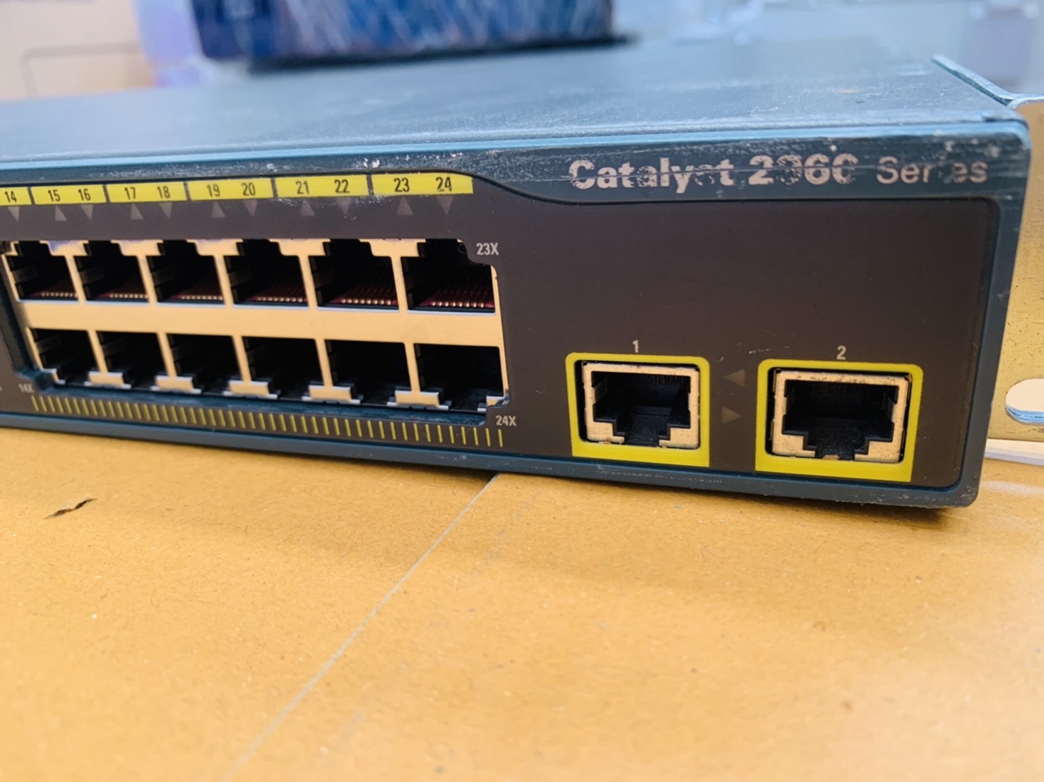 สวิตซ์ Cisco Catalyst 2960 Switch 24 Port [WS-C2960-24TT-L]