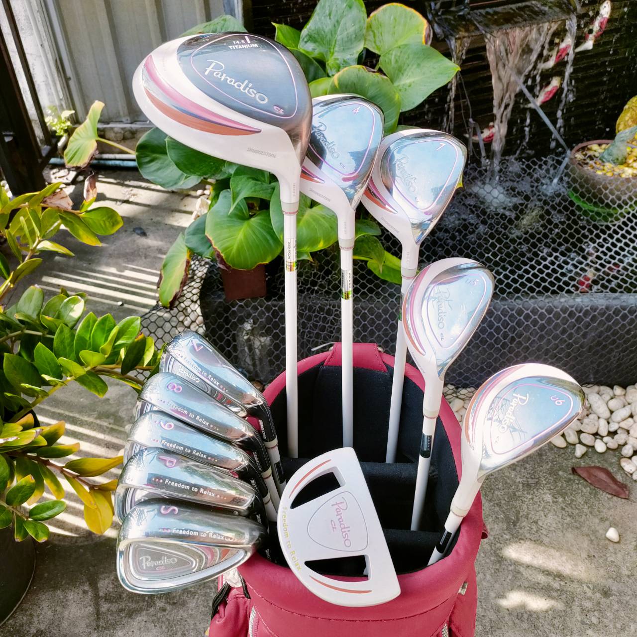 ไม้กอล์ฟครบชุดสำหรับผู้หญิง BRIDGESTONE PARADISO CL ชุดสุดพรีเมี่ยมจากประเทศญี่ปุ่น สำหรับคุณผู้หญิงที่อยากได้ไม้กอล์ฟ สไตล์พรีเมี่ยม น้ำหนักเบาสบาย และช่วยให้ท่านนักกอล์ฟตีไกลขึ้น และตีโดนอย่างง่ายมากๆ เลยค่ะ