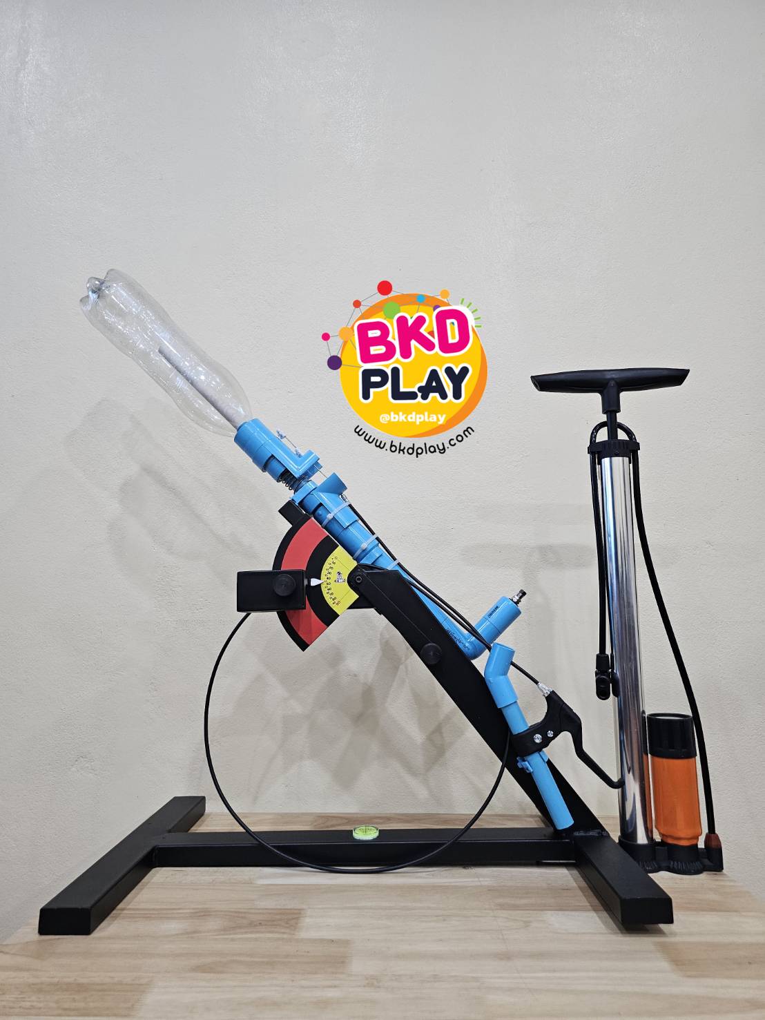 ฐานยิงจรวดขวดน้ำ แถมที่สูบลม ทดลองวิทยาศาสตร์ทดสอบยิงจรวดขวดน้ำ สื่อการสอนเด็กประถม มัธยม ช่างเทคนิค ปวช ปวส ใช้ในการแข่งขันยิงจรวดขวดน้ำ