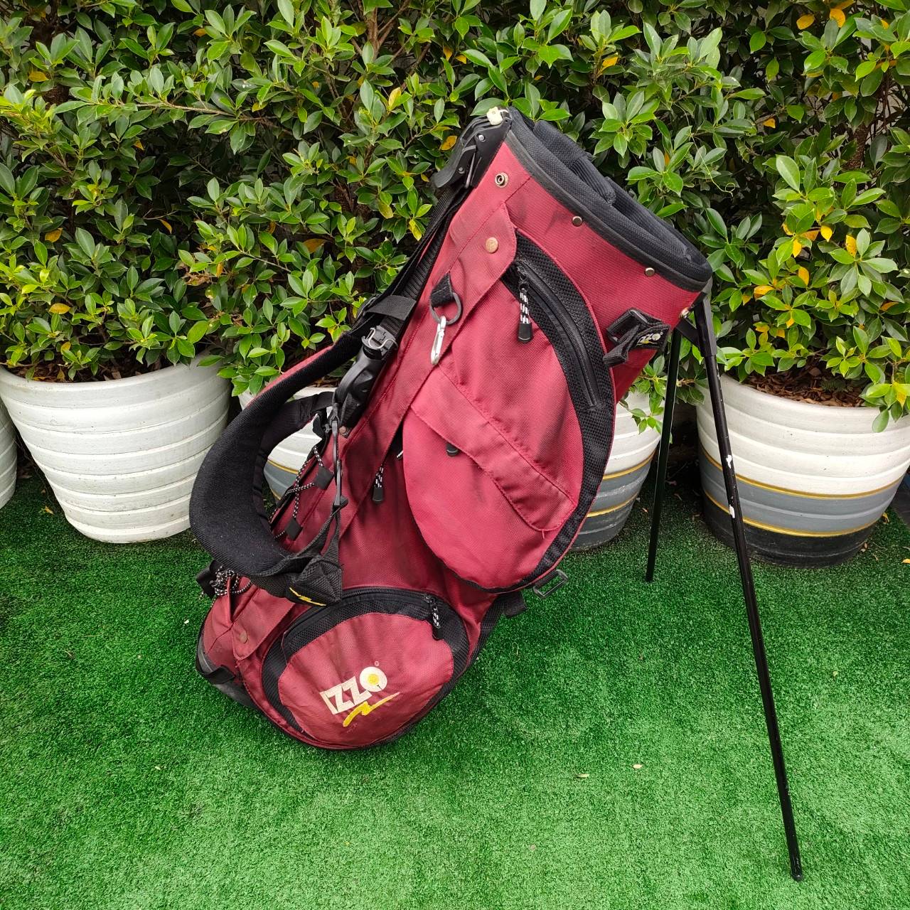ถุงกอล์ฟ IZZO ขาตั้ง สีแดง สวยมาก