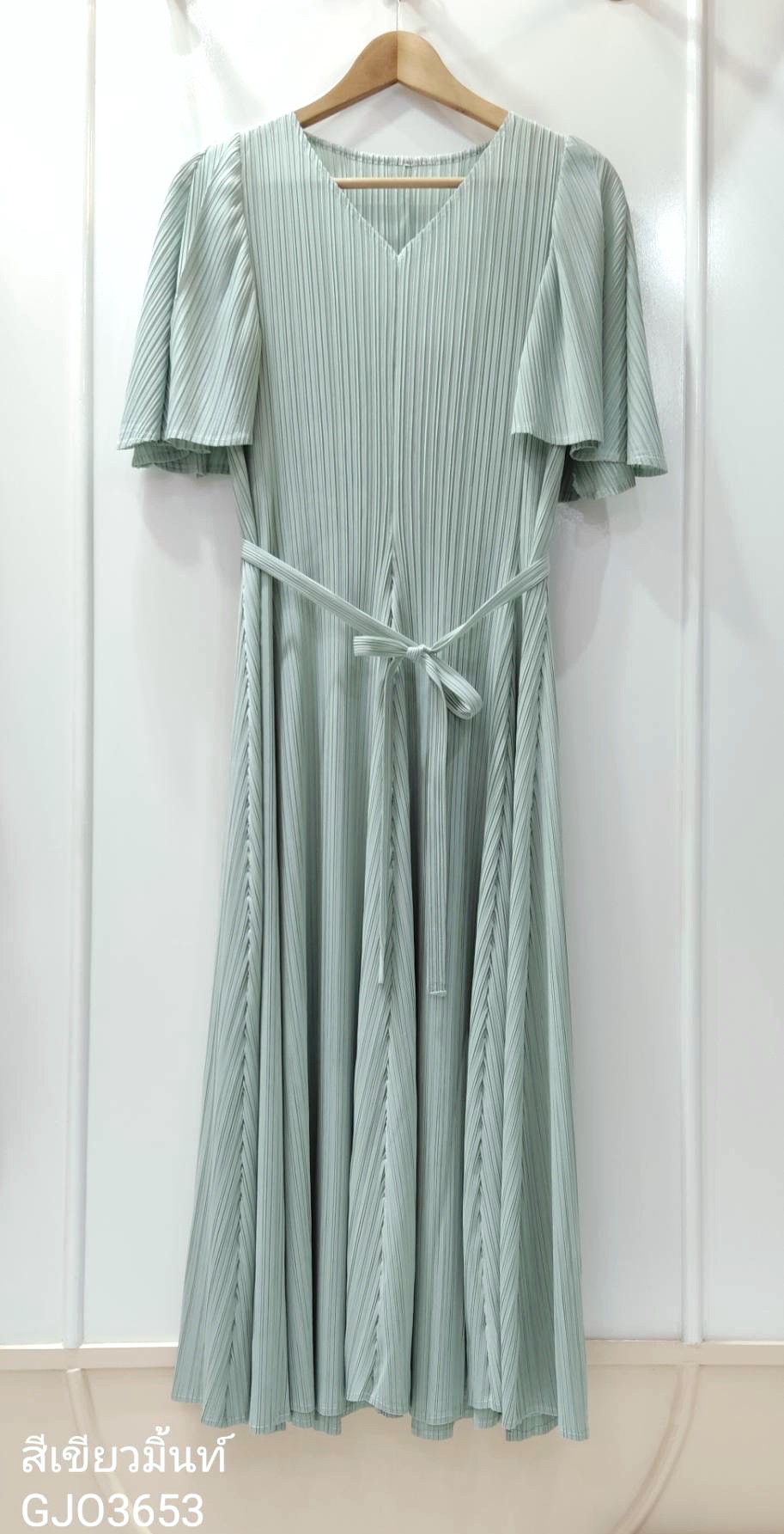 2MUAY รุ่น GJO3653 เดรสผู้หญิง เดรสพลีทคุณภาพ 10สี FREE SIZE V NECK FLARE SLEEVE PLEATED DRESS