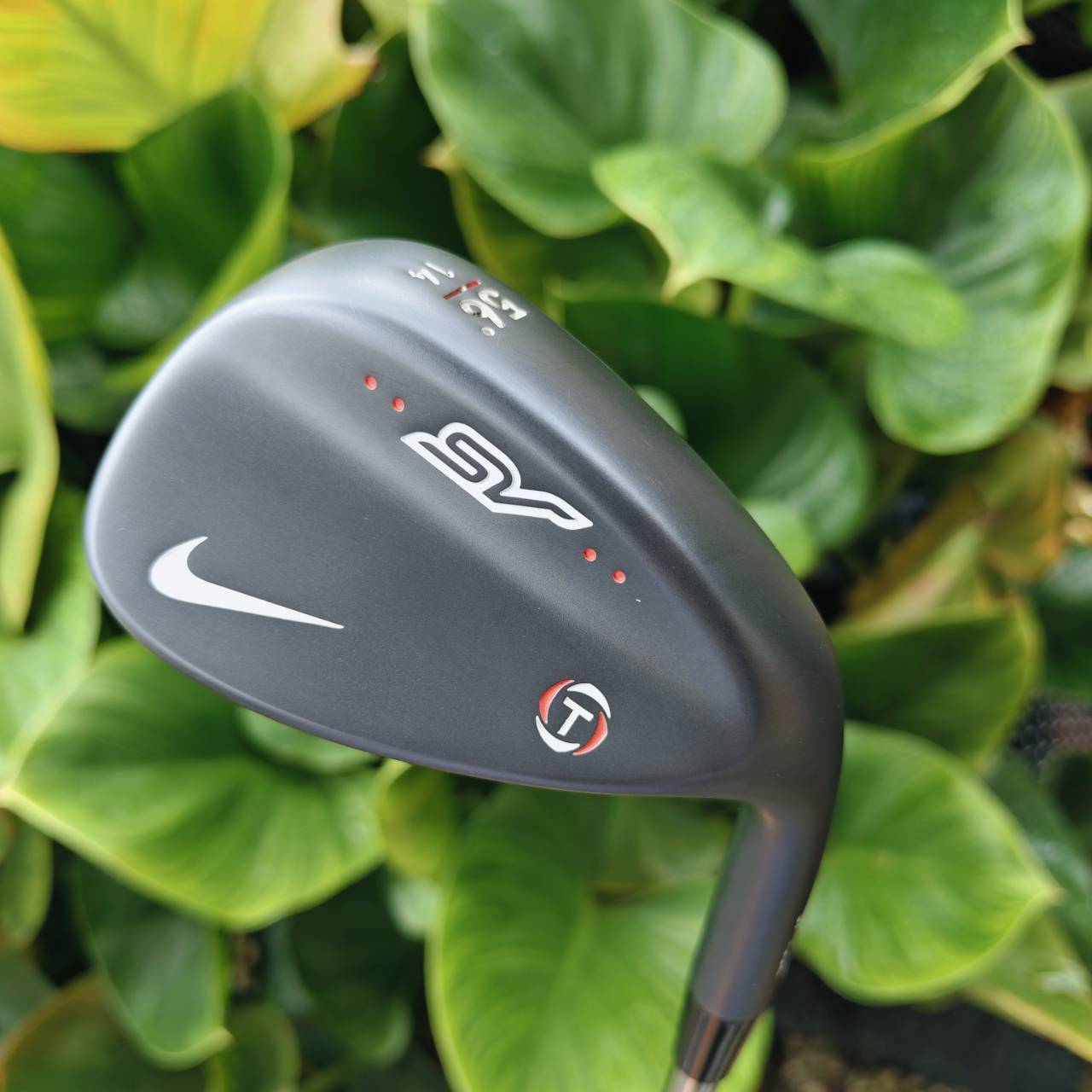 WEDGE NIKE SV T องศา 56 เบาท์ 14 Sand Wedge ที่ให้ Spin ควบคุมระยะ รอบกรีนได้แม่นยำ