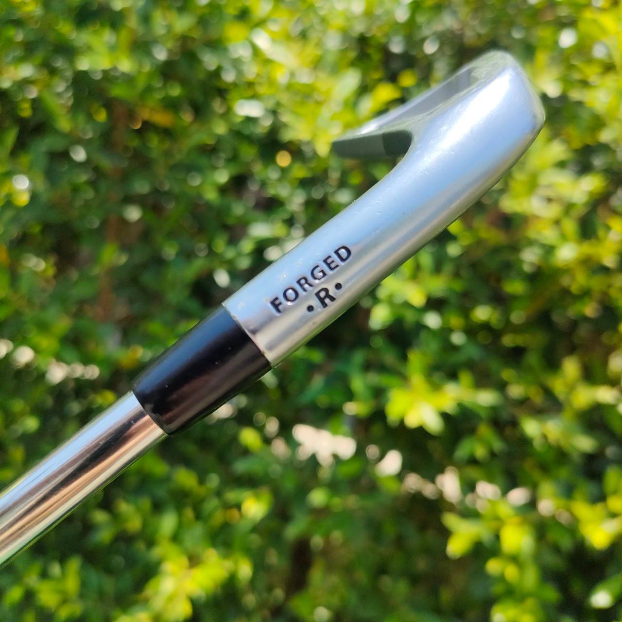 ชุดเหล็ก CALLAWAY X FORGED มีเหล็ก 4-9 เเละ PW ก้าน PROJECT 5.5 สุดยอดเหล็กเนื้อ FORGED ระดับพรีเมี่ยม จากแบรนด์ Callaway ครับ สุดมันส์ ใบไม่ใหญ่เทอะทะ คมๆเลยครับ แต่ตีง่ายมากตากสไตล์ Callaway เพราะมี CAVITY การกระจายชดเชย ความผิดพลาดได้ดีมาก บอกเลยครับ เ