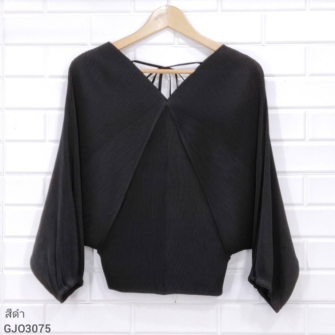 2MUAY รุ่น GJO3075 เสื้อผู้หญิง เสื้อพลีทคุณภาพ สีดำ BATSLEEVE BOW TIE PLEAT TOP FREE SIZE