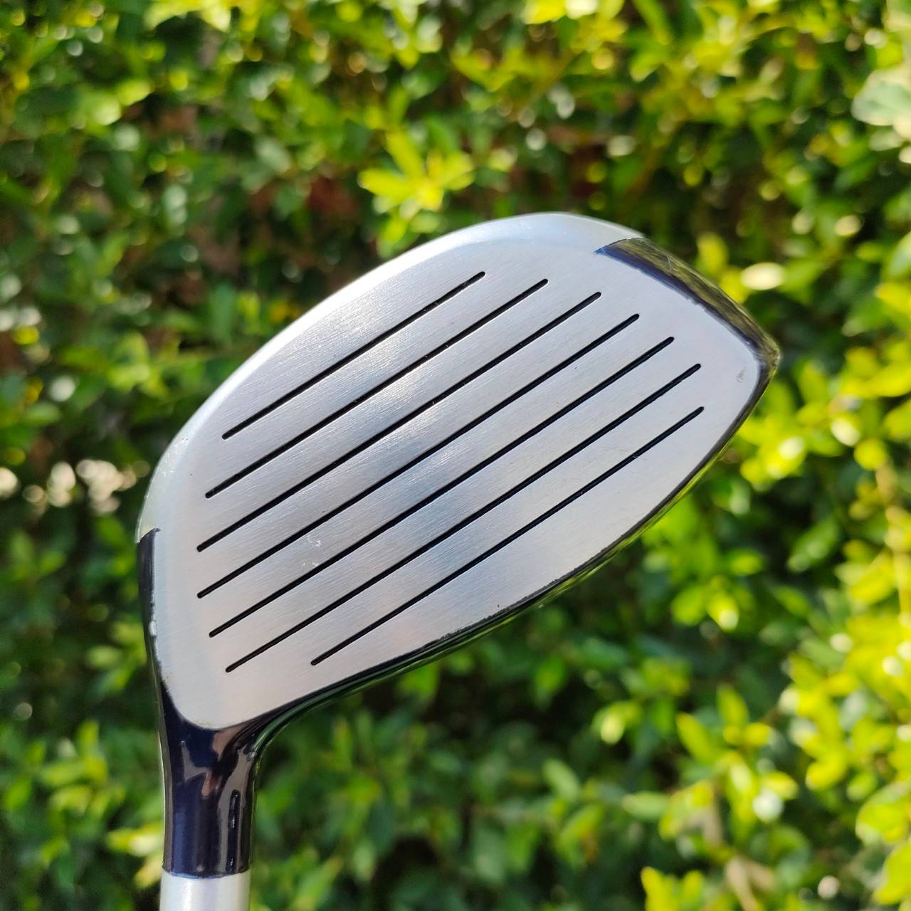 ** ไม้กอล์ฟสำหรับเด็ก ** FULLSET WILSON PROSTAFF ทั้งชุดประกอบด้วย หัวไม้ 1 เเละ HYBRID ชุดเหล็ก 5 7 เเละ SW ** ความยาวของเหล็ก 7 31 นิ้ว PUTTER พร้อมถุงกอล์ฟ ขาตั้ง WILSON ไม้ครบทุกระยะ ครบสำหรับคุณหนูๆเลยครับ