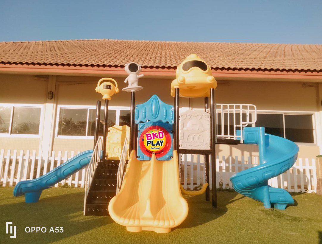 เครื่องเล่นสนามกลางแจ้ง,ชุดการ์ตูนท่องโลก สไลเดอร์ใหญ่, ของเล่น,ครุภัณฑ์สนามเด็กเล่น, สพฐ,โครงการโรงเรียนประชารัฐ ทำงบประมาณ70,000 บาท