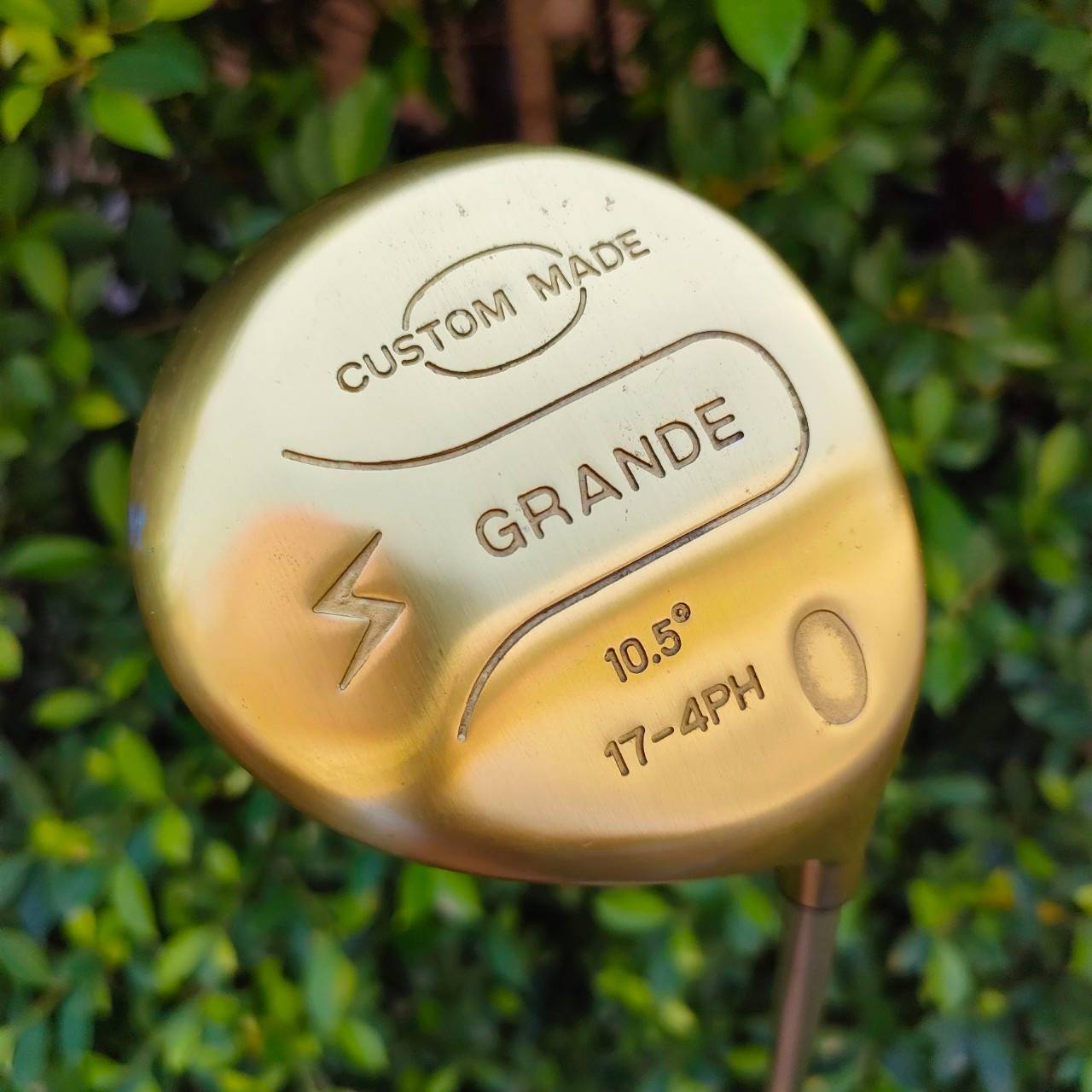 DRIVER CUSTOM MADE GRANDE องศา 10.5 ก้าน BORON LONG BALL-300+ FLEX R เป็นหัว CUSTOM สีทอง สวยงามมากๆ ไม้กอล์ฟมือสอง ของแท้ BY NakaraLuxurious