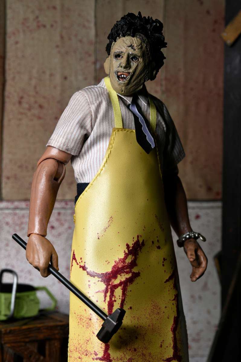 [สั่งจอง] NECA 8" Clothed Figure