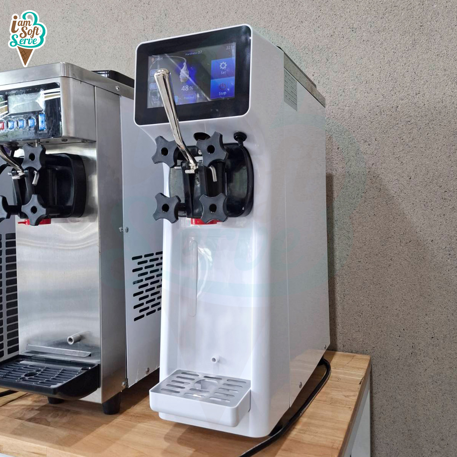 เครื่องทำไอศกรีมซอฟท์เสิร์ฟ Softserve รุ่น BQL-920T