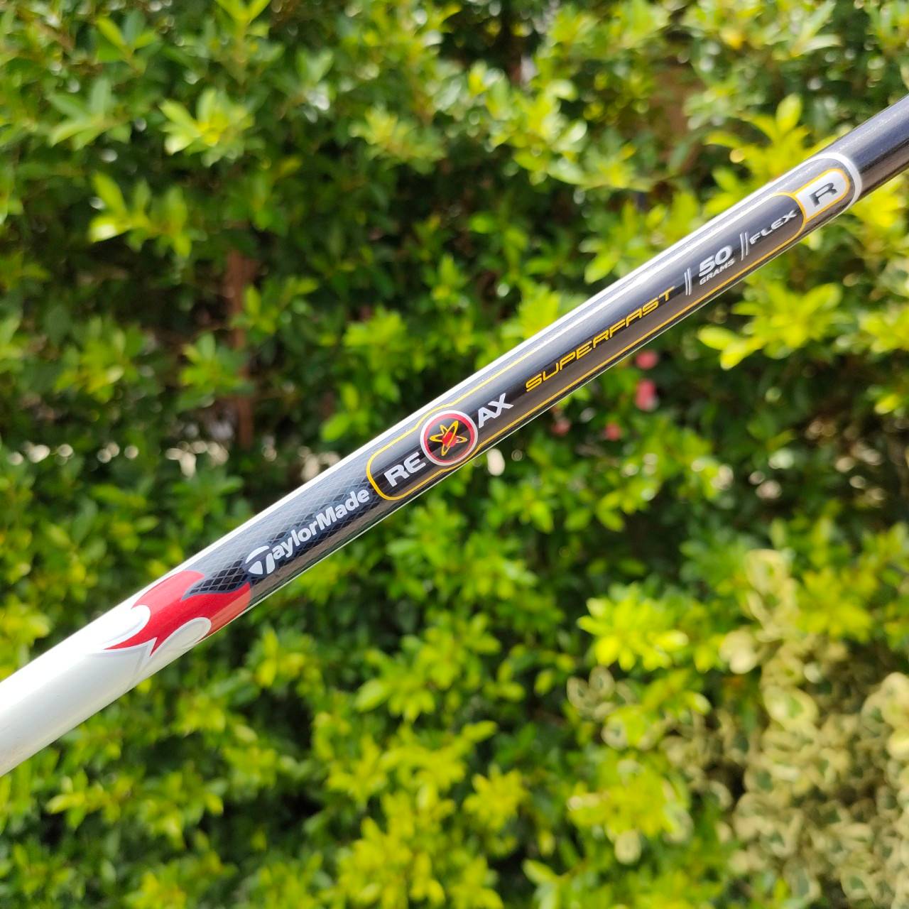 FW3 TAYLORMADE BURNER องศา 15 ก้าน RE*AX FLEX R กระดองเคฟล่า และ ดีไซน์ให้เป็นสามเหลี่ยม ตีง่ายและ ตีไกลมากๆ เสียงเพราะมาก ไม้กอล์ฟมือสอง ของแท้ BY NakaraLuxurious