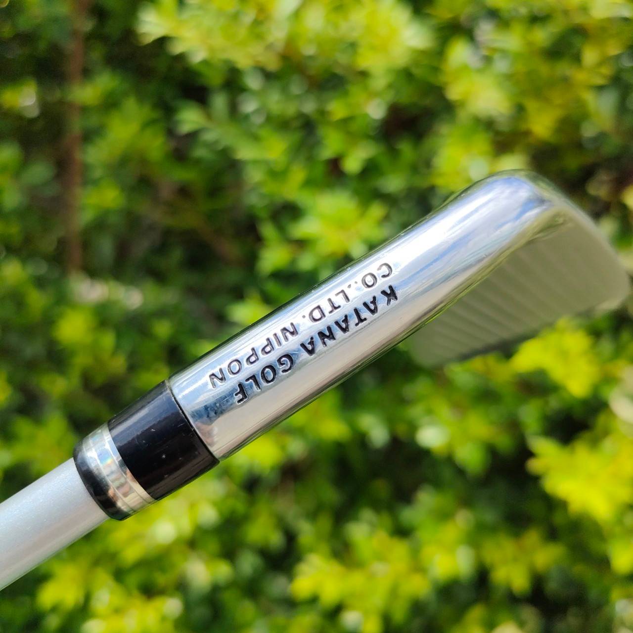 ชุดเหล็ก KATANA NINJA มีเหล็ก 6-9 เเละ PW ก้าน NINJA VOLTIO FLEX SR ตีไกลแบบจัดๆ ไกลกว่าปกติ 1 - 2 เหล็ก หน้าไม้ชันขึ้นมาก แต่ตีลูกลอยง่ายจัด และชดเชยความผิดพลาดสูง วัสดุพรีเมี่ยม ใบไม่ใหญ่เทอะทะ ก้านก็ดีมากๆครับ เหล็ก 6 ก็ไกลกว่าเหล็ก 5 หลายยี่ห้อครับ!!!