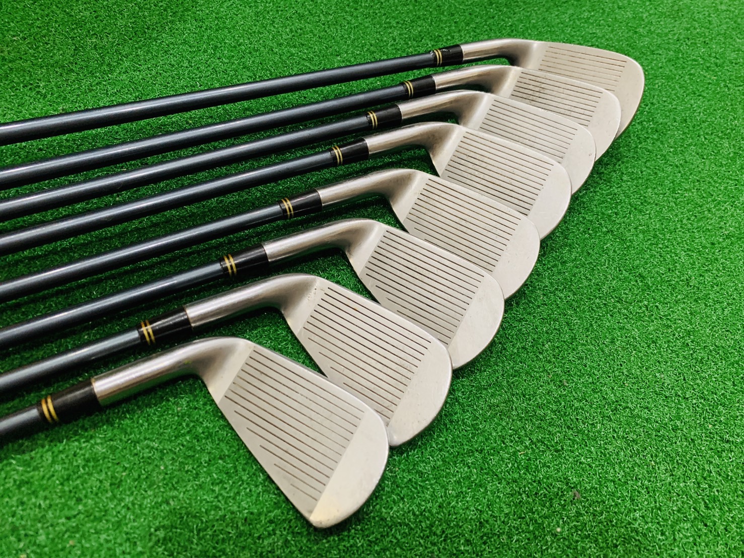 IRON SET SPALDLNG QUGUATA TOUR