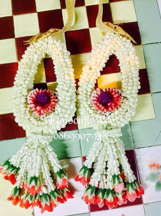 พวงมาลัยวันเเม่