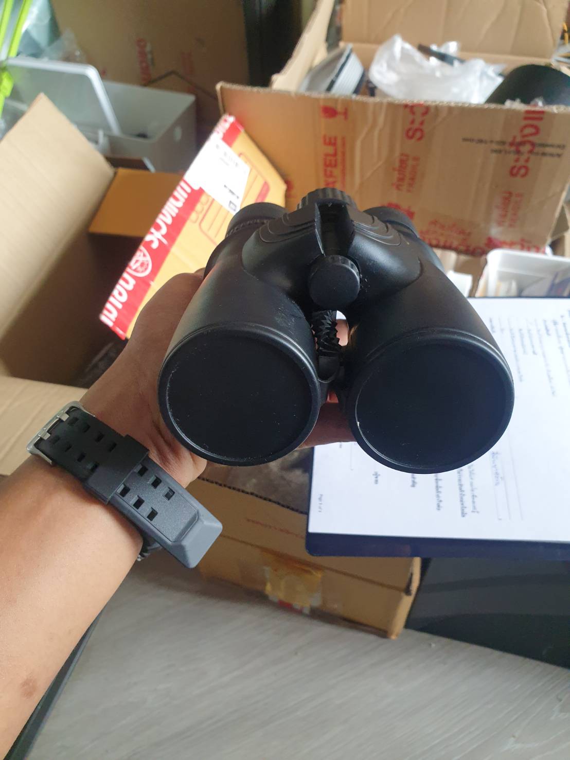 กล้องส่องทางไกลกันน้ำสำหรับการส่องสัตว์ 10x42 รุ่น 100 (สีดำ) | Waterproof hunting binoculars 100 10x42 - black