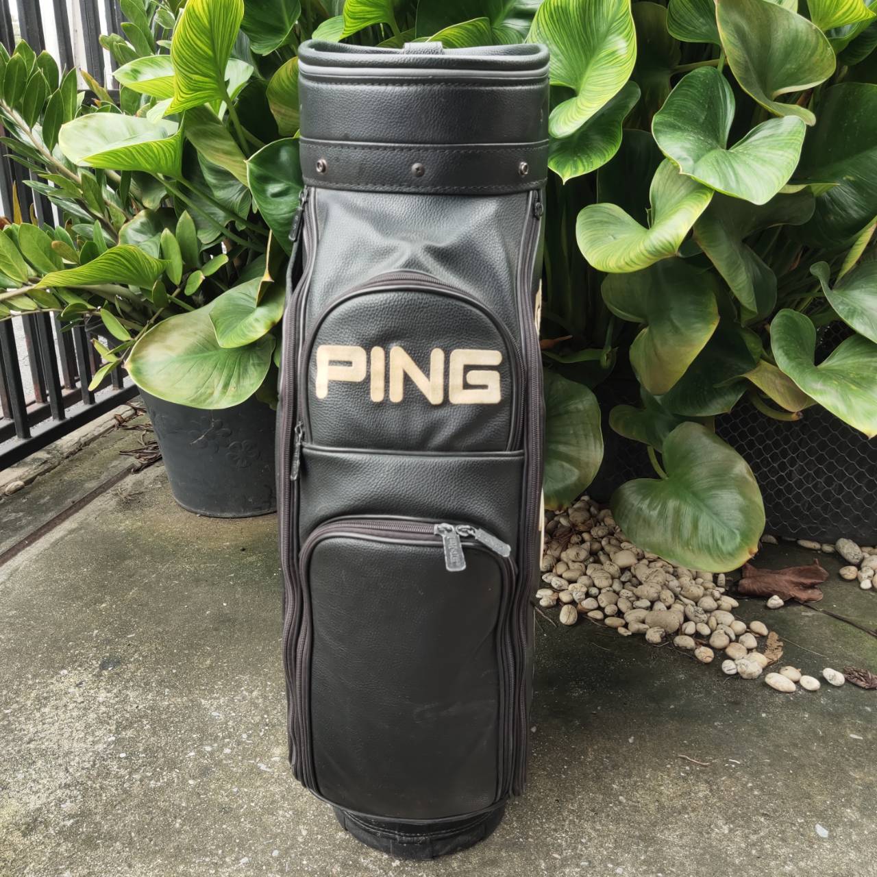 ถุงกอล์ฟ PING G5 ของแท้ มือสอง ถุง TOUR ใบใหญ่ สภาพตามรูปเลยค่ะ