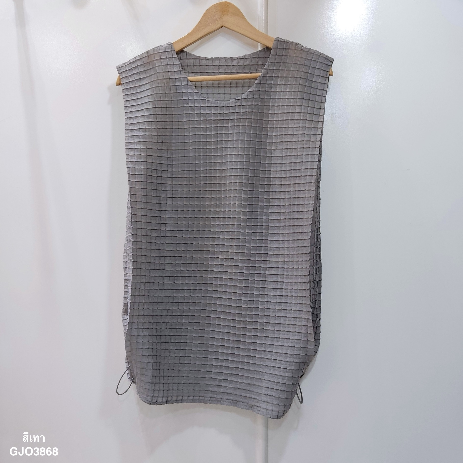 ปรับราคาลง20%!! 2MUAY รุ่น GJO3868 เสื้อพลีททรง OVER SIZE ปรับขนาดได้ SLEEVELESS SQUARE PLEATED TOP 9 สี FREE SIZE