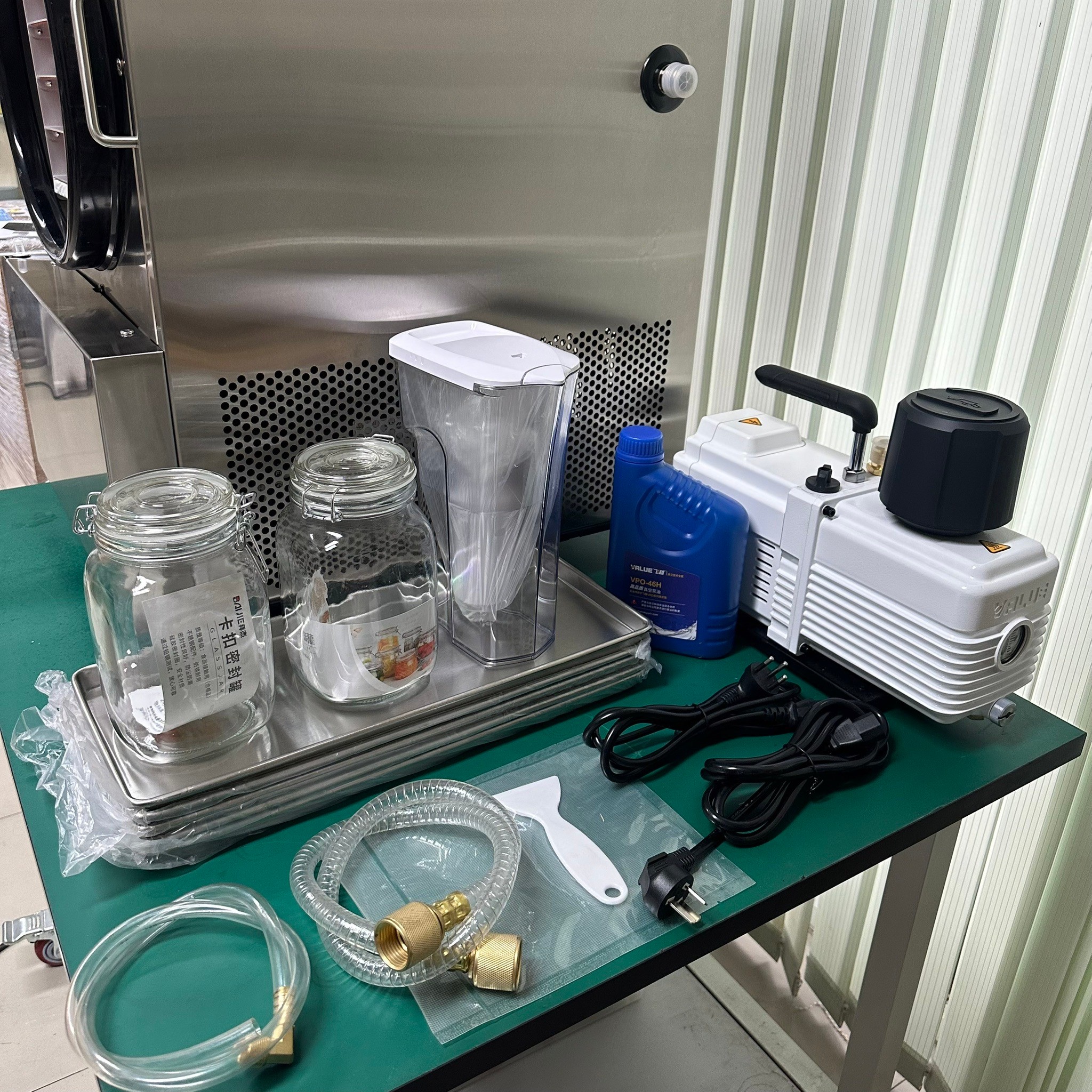 เครื่องฟรีซดราย Freeze Dry รุ่น FD-01 รับประกัน 1 ปีพร้อมจัดส่งติดตั้งและสอนใช้งานฟรีทั่วประเทศ