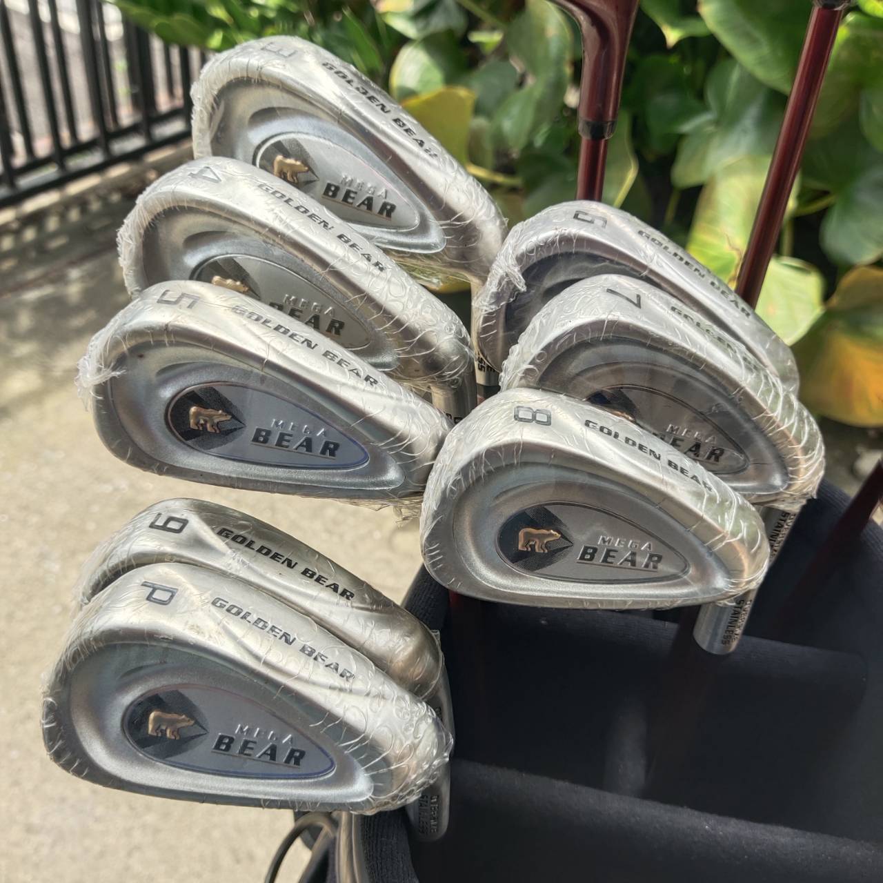 ไม้กอล์ฟครบชุด GOLDEN BEAR MEGA BEAR หมีทองผู้ยิ่งใหญ่แห่งวงการกอล์ฟ