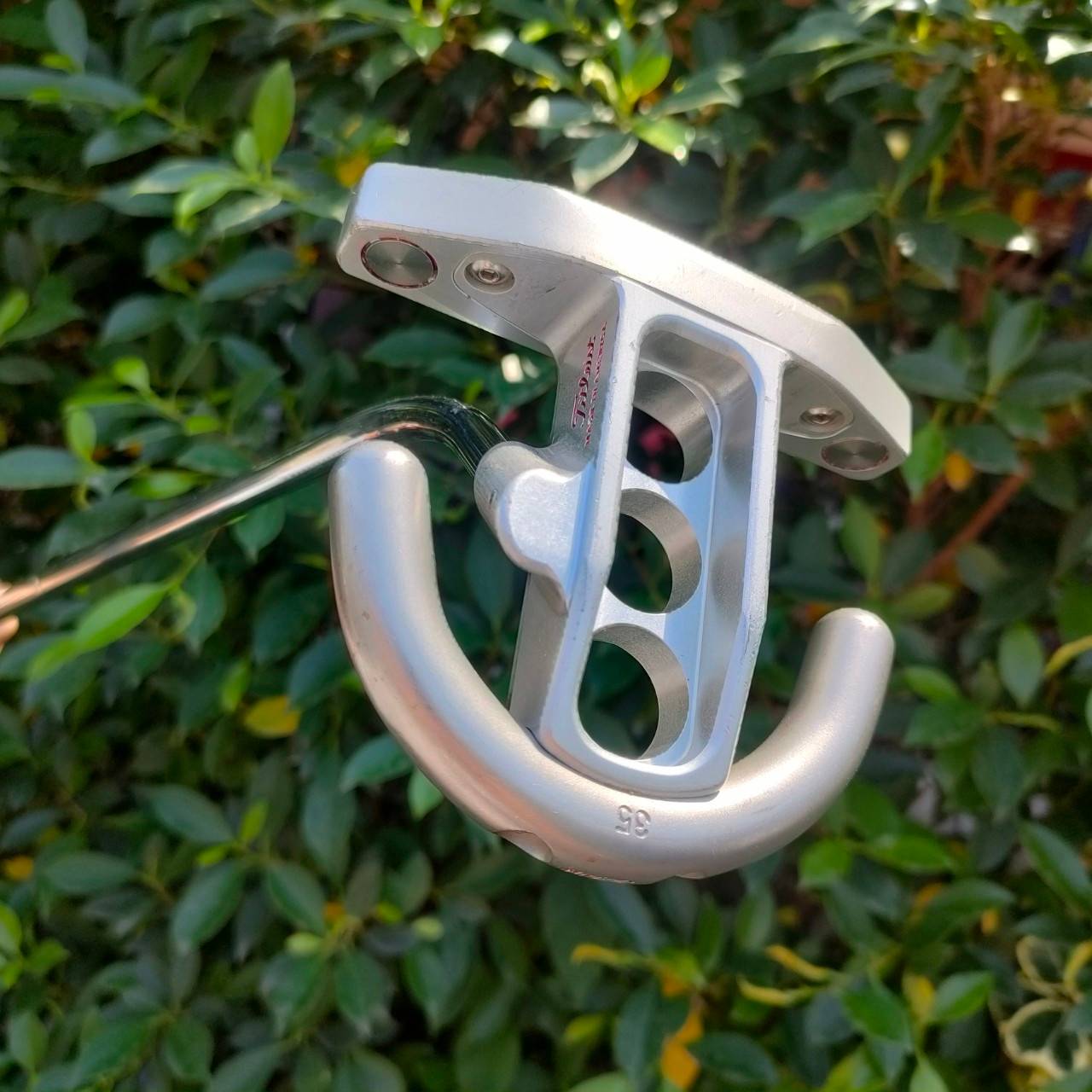 ** ไม้กอล์ฟาสำหรับท่านที่ถนัดซ้าย ** PUTTER TITLELIST SCOTTY CAMERON FUTURA PATENT PENDING ความยาว 35 นิ้ว