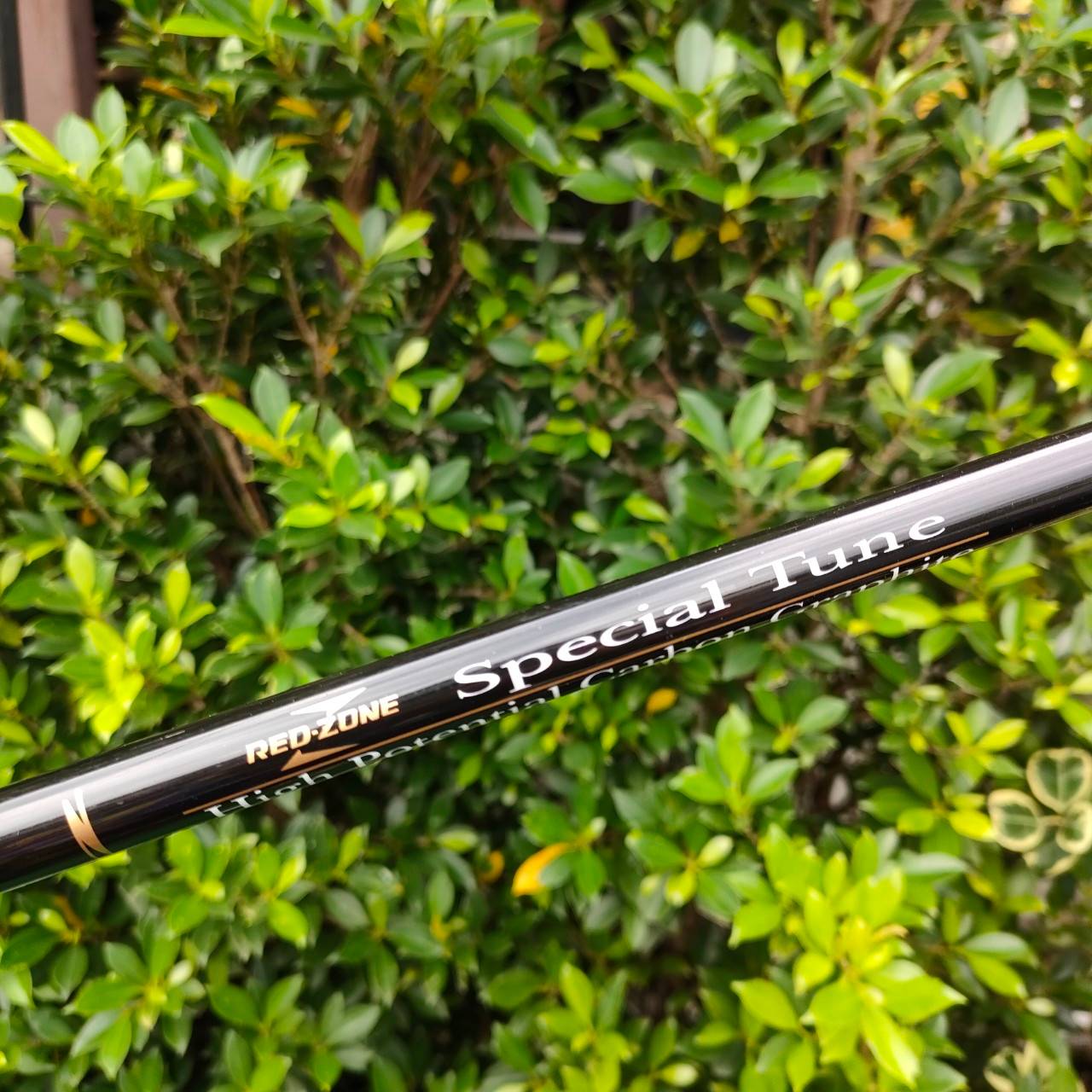 HYBRID 4 RED-ZONE องศา 19 ก้าน SPECIAL TUNE FLEX S ตัวตีดี เสียงเชี๊ยะ ตีแม่นธงมาก แต่ลอยเยอะครับ จัดราคาพิเศษเลย!!!