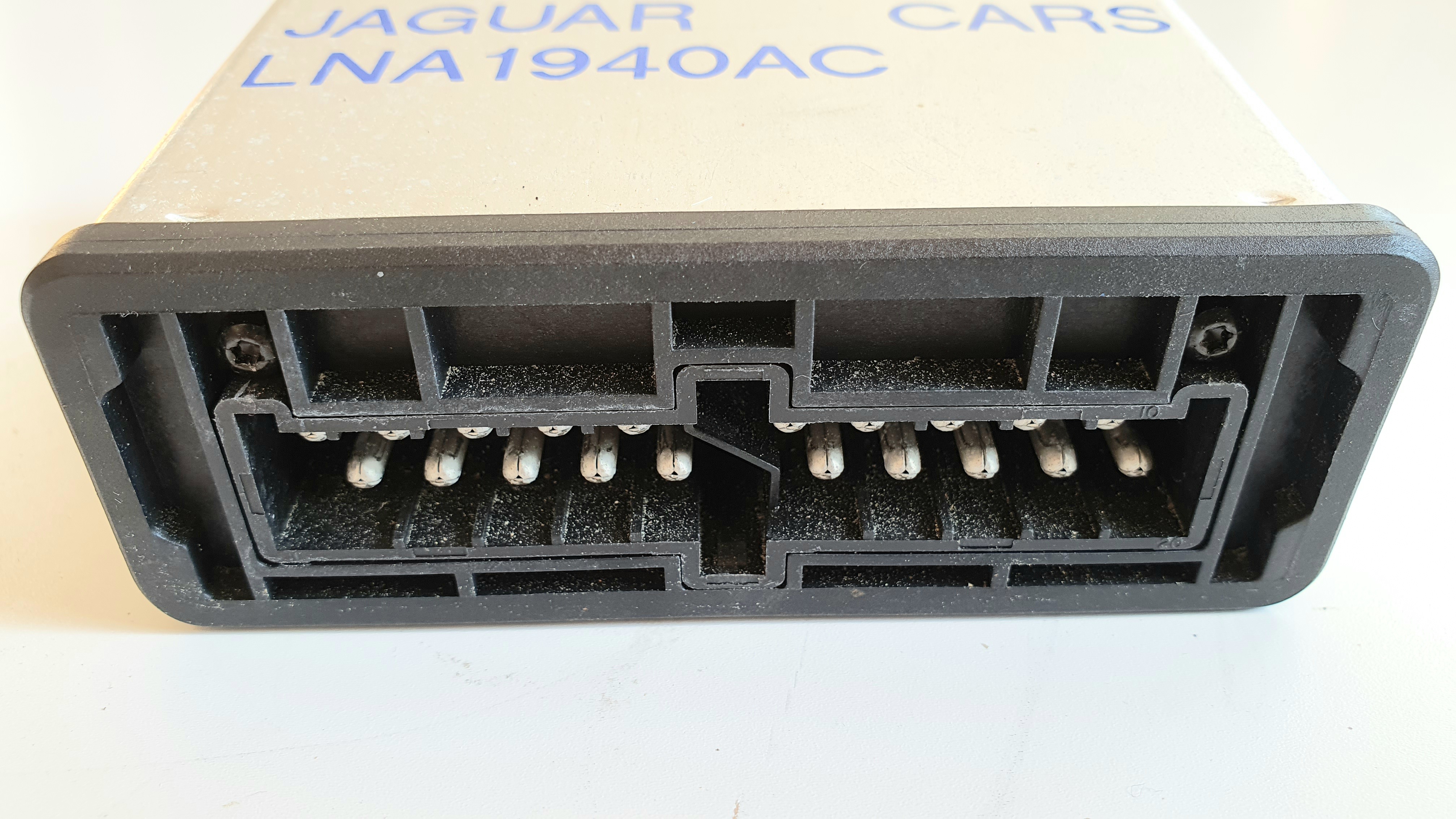 Vakionopeussäätimen ECU X300 1995-97 Käytetty =75e