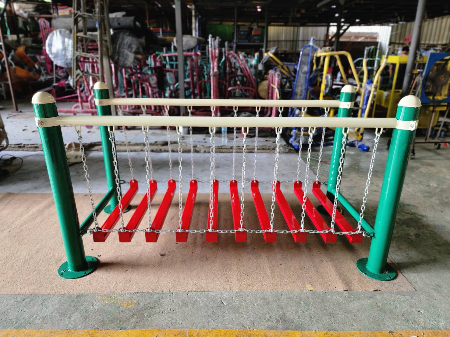 สะพานแขวนโซ่ทรงตัว สะพานทรงตัว สะพานแขวน เครื่องเล่นสนามกลางแจ้ง เครื่องเล่นสนามเหล็ก , ของเล่น สั่งผลิต 10-20 วัน