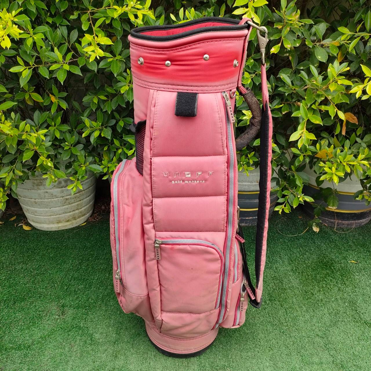 ถุงกอล์ฟ ONOFF GOLF MATTERS มือสอง ** ถุงกอล์ฟ สีซีด ** นอกนั้นใช้ได้หมด