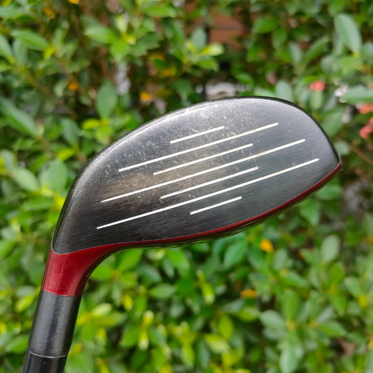 FW5 TAYLORMADE R7 CGB MAX องศา 18 ก้าน RE*AX FLEX R เป็นรุ่นที่ดึงด้านหลัง ออกเป็น 3 เหลี่ยม ทำให้ตีตรงมากๆ MAX ตีไกลจัดครับ