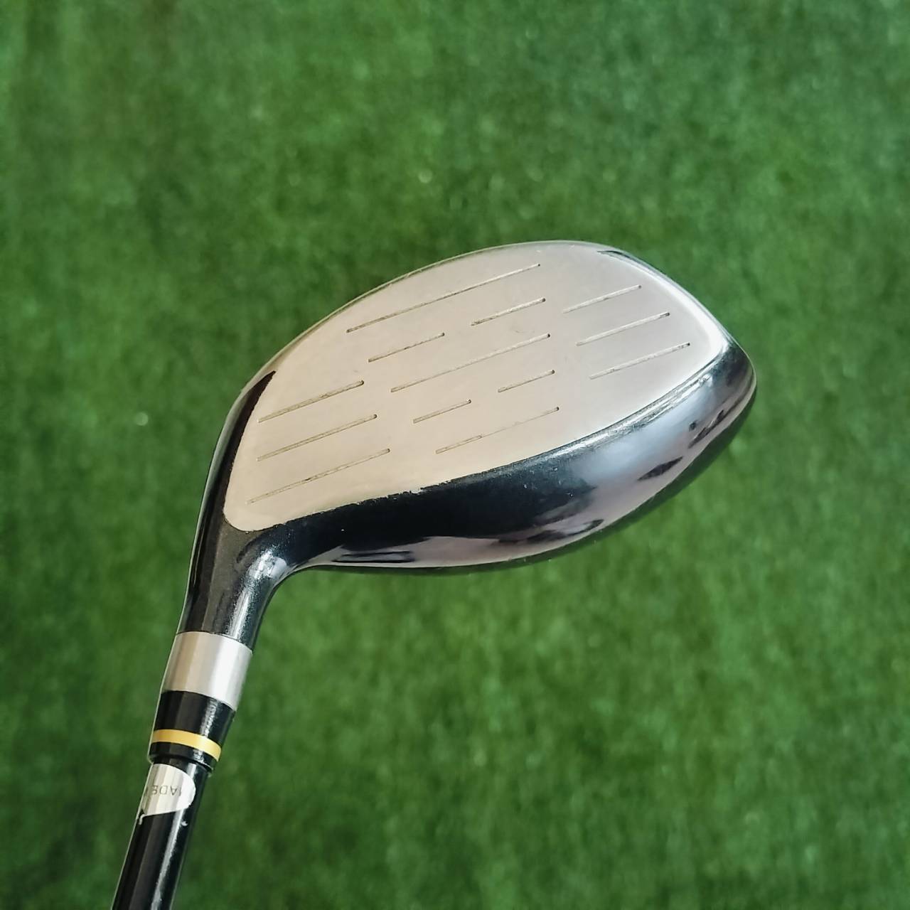FW5 St.ANDREW JUST IMPACT วัสดุ FORGED TITANIUM สุดๆค่ะ ตีนุ่ม เสียงเพราะ หัวแบนๆ ได้ฟีลลิ่งมาก ก้านกราไฟต์ เดิมๆ FLEX R ค่ะ ไม้กอล์ฟพรีเมี่ยมมือสอง ของแท้ By NakaraLuxurious