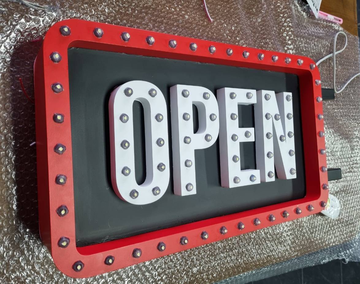 ป้ายไฟปิงปองหัวกระสุน ขนาด 50x30cm