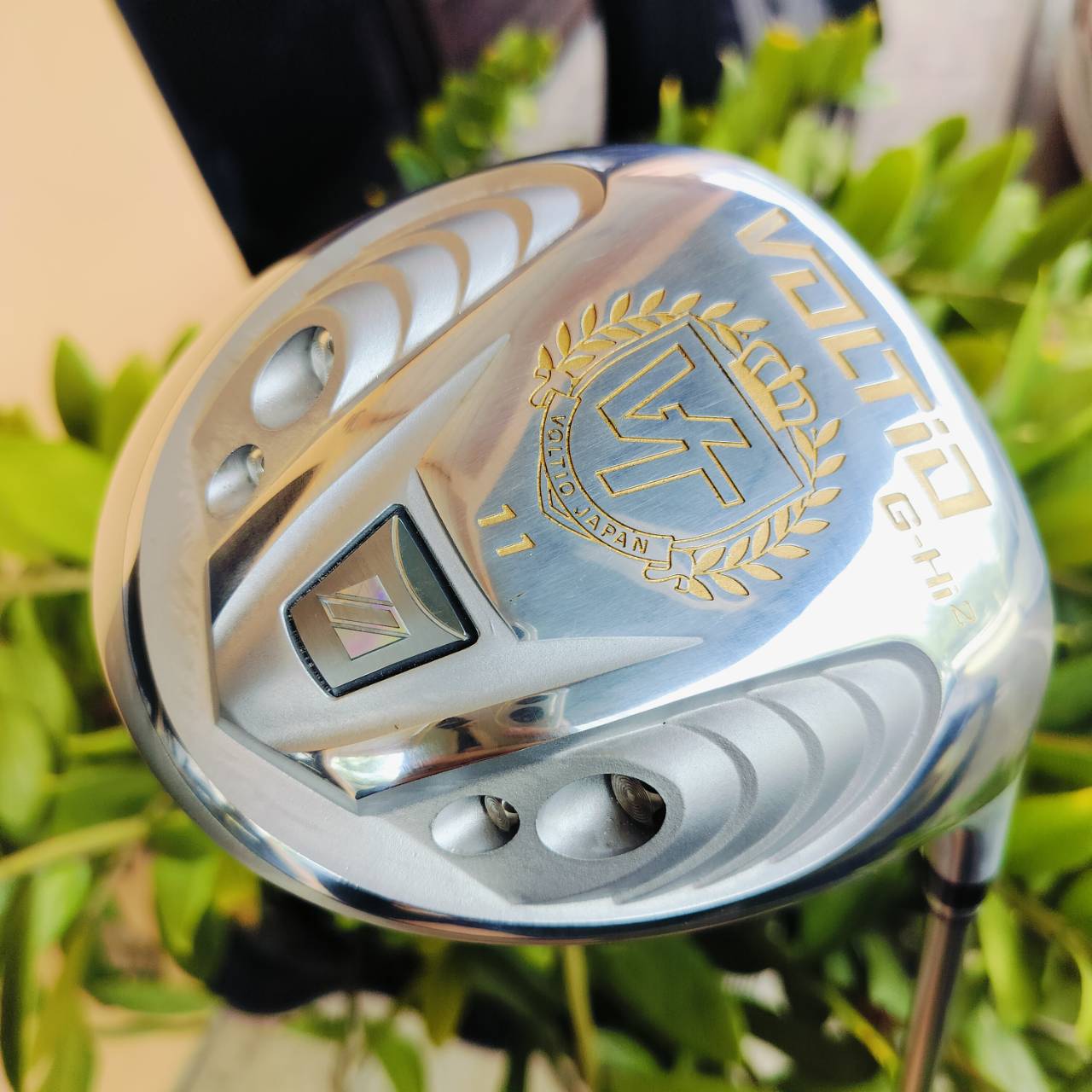 Driver VOLTIO PLATINUM G HI 2 รุ่นใหม่ เด้งยกกำลัง 2 ตัวนี้ ทั้ง G และ Hi หน้าเด้งจัด!!! และตีตรงมาก!!! ก้าน TOUR AD ที่ผลิตมาเฉพาะรุ่นนี้โดยเฉพาะเลยค่ะ ไม้กอล์ฟพรีเมี่ยมมือสอง ของแท้ By NakaraLuxurious