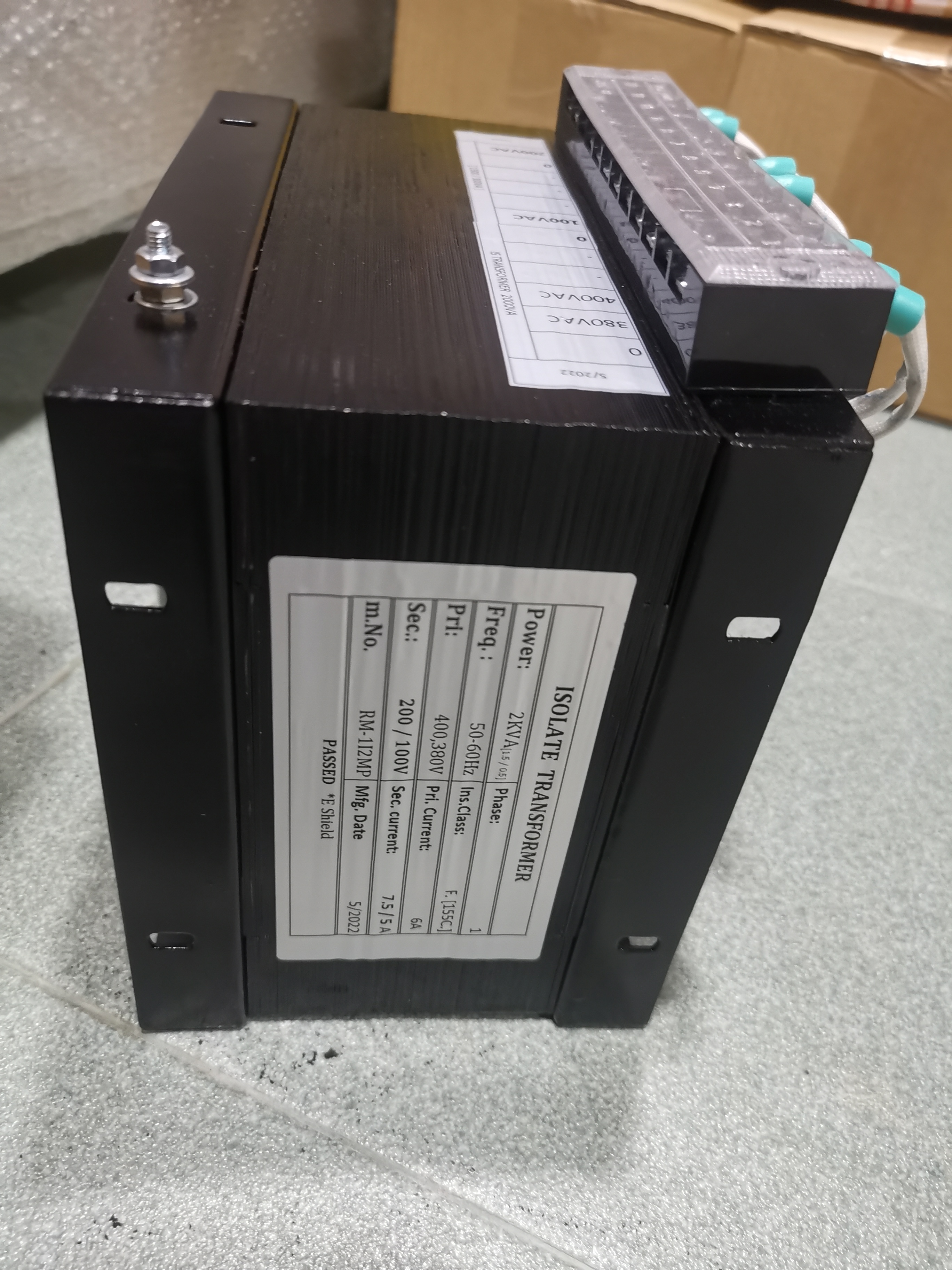 หม้อแปลง 1เฟส Isolate Type 250VA in230,210[220,200]V out115,105[110,100]V