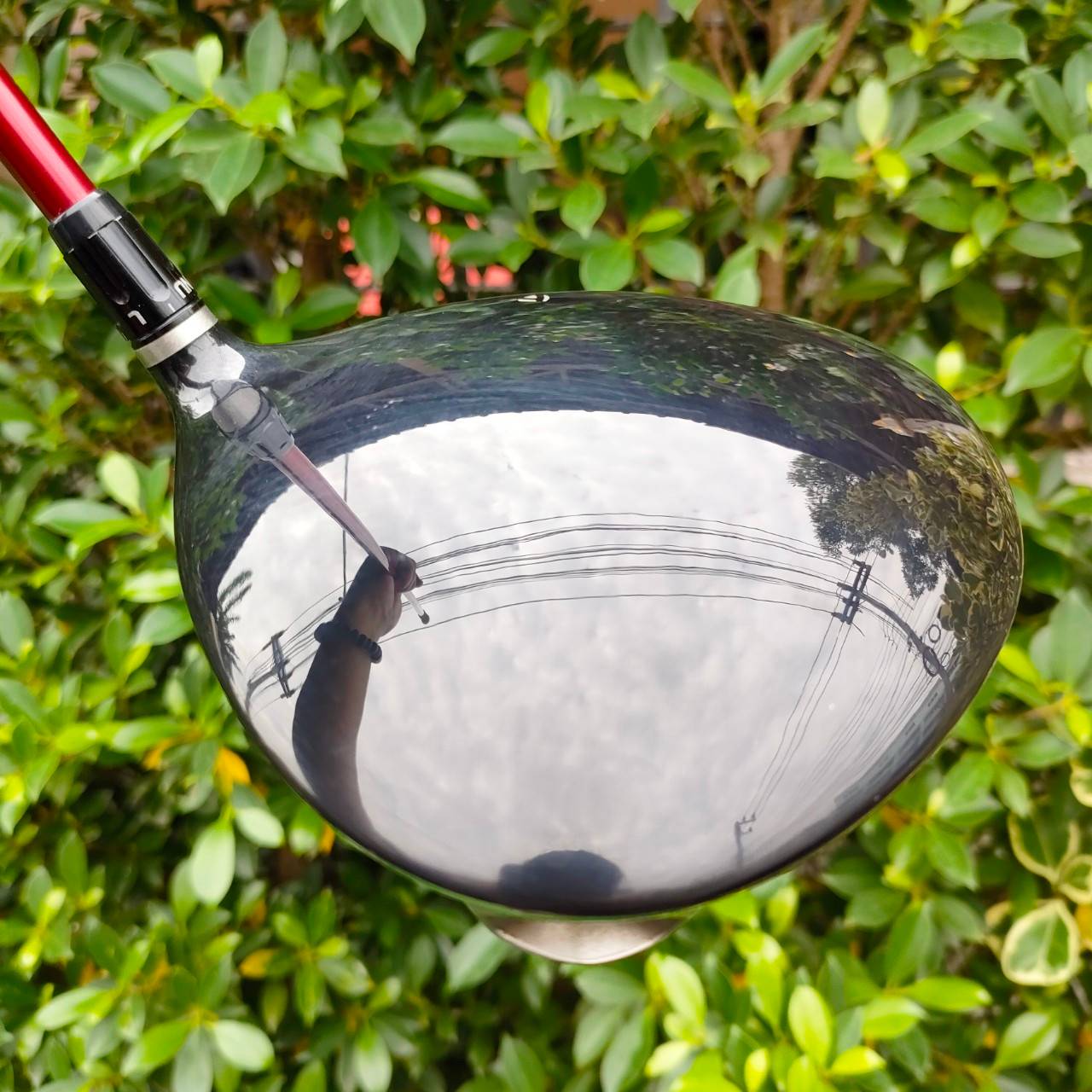 DRIVER TAYLORMADE R9 MAX ก้าน FUJIKURA MOTORE FLEX R องศา 9.5 รุ่นนี้ MAX หน้าเด้งที่สุด ตีไกลสุดขีดครับ ก้านดีมาก