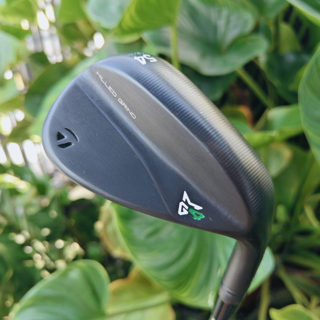 TAYLORMADE MG4 WEDGE (54° / Bounce 11°) ออกแบบด้วยเทคโนโลยี Precision Milled Face