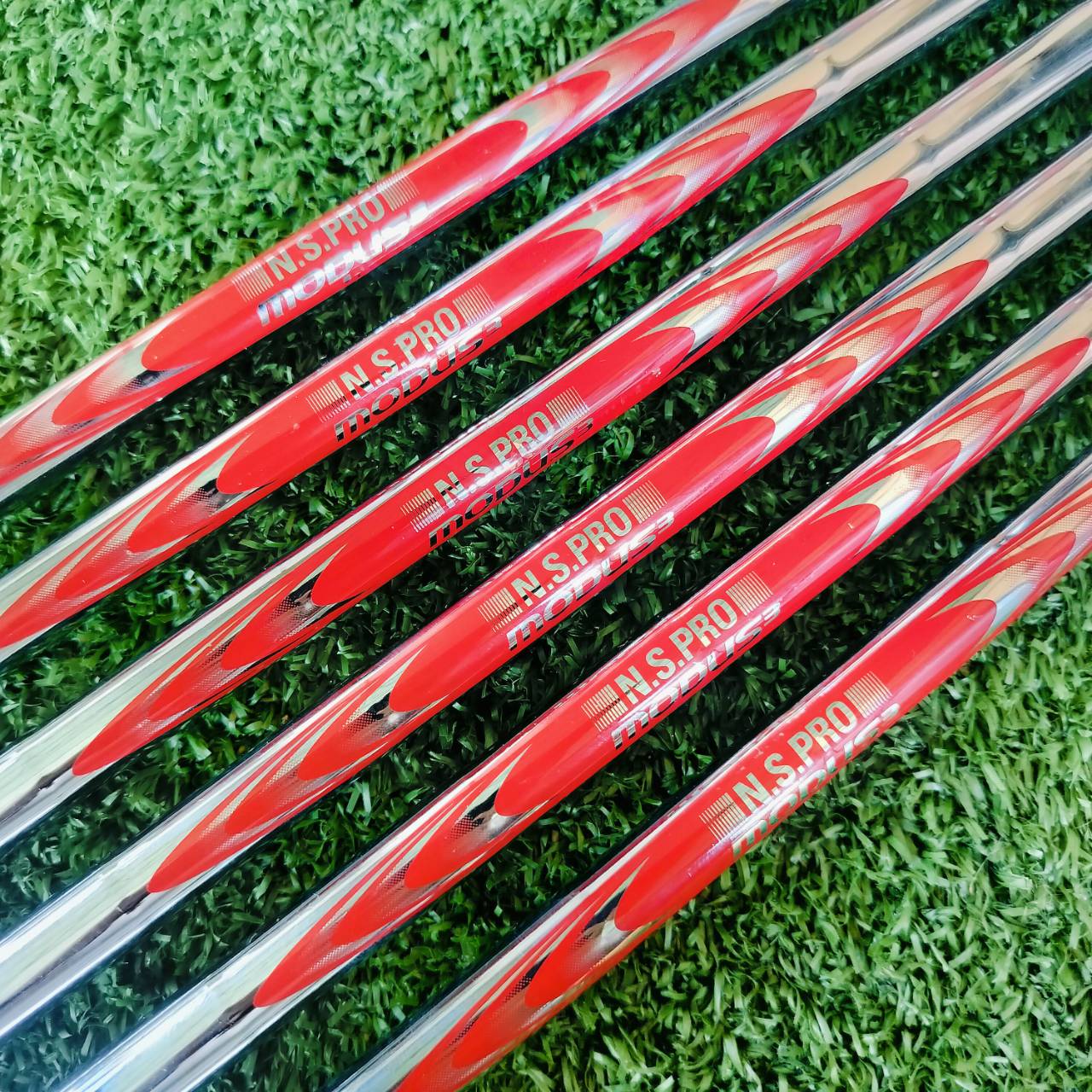 ก้าน NS PRO MODUS3 SYSTEM3 TOUR125 FLEX X ตีมันส์ใส่เต็ม คุณภาพสูงจัดๆ ติดกริพ ELITE มาด้วยทั้งชุด คุ้มมาก!!! ก้านไม้กอล์ฟพรีเมี่ยมมือสอง ของแท้ By NakaraLuxurious