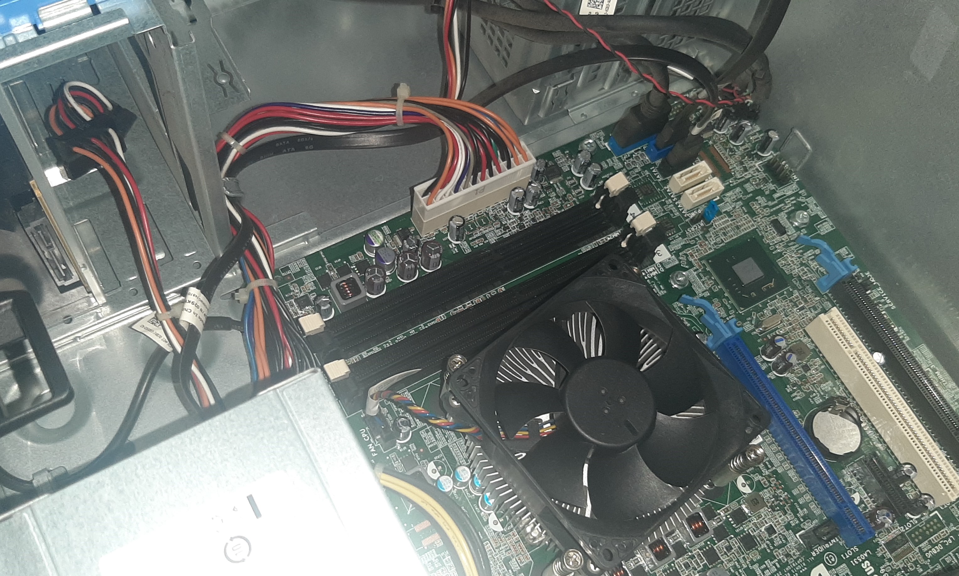 Dell T1650 เวิร์คสเตชั่นมือสอง (i7-3770 Ram16GB SSD120GB HDD500GB x2) มีประกันร้าน ดูแลดี