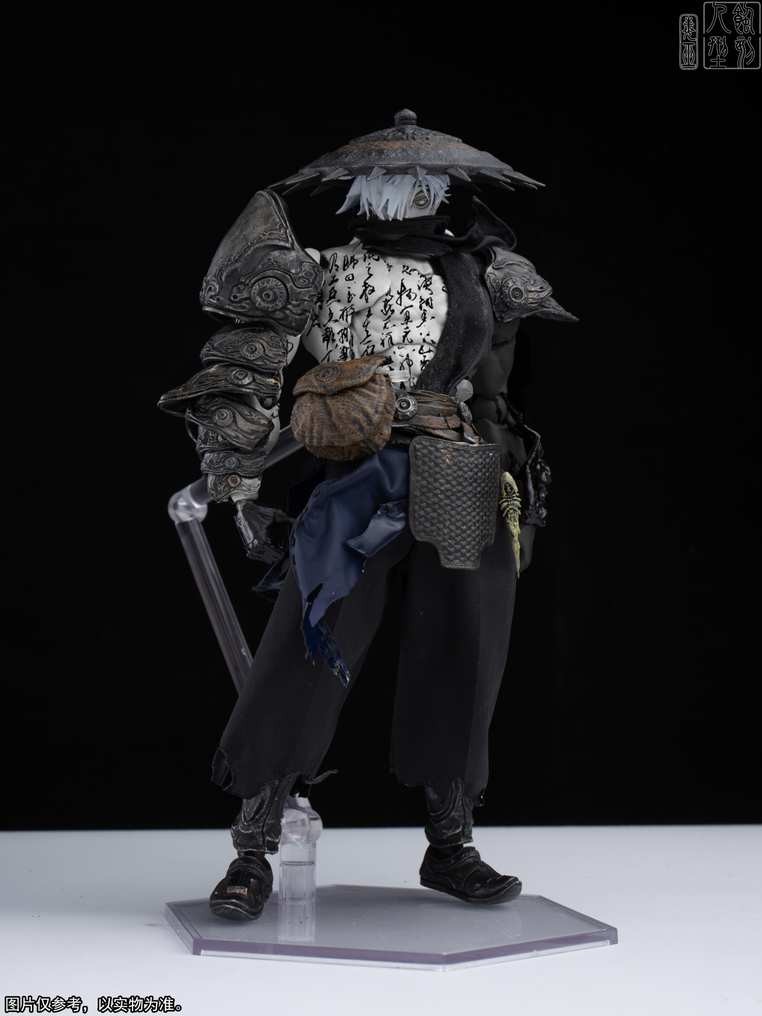 [สั่งจอง]Etched Humanoid 1/12 : “The Witch” Zhang Qing - Calligraphy Edition